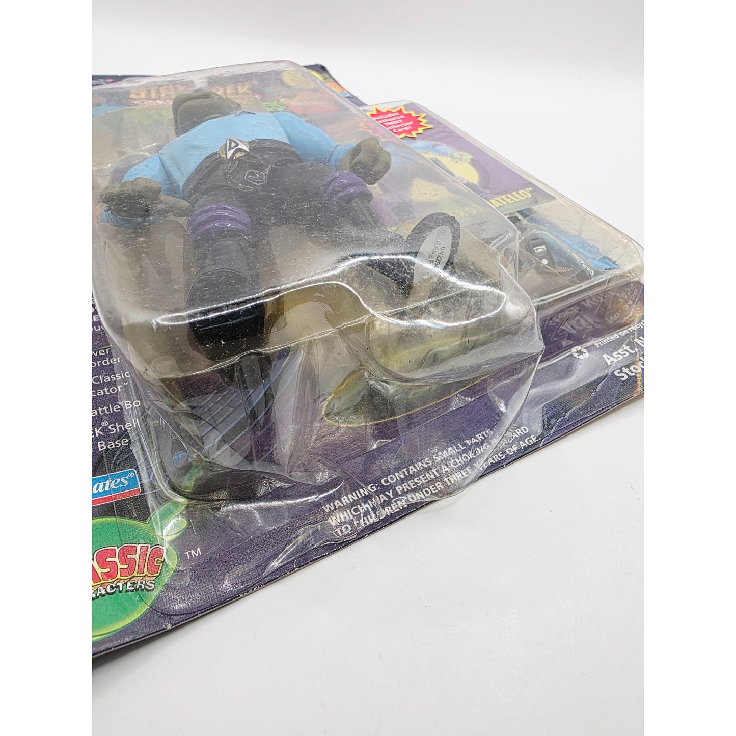 1994 Teenage Mutant Ninja Turtles Star Trek TMNT - First Officer Spock Donatello action figure — Close-up 1