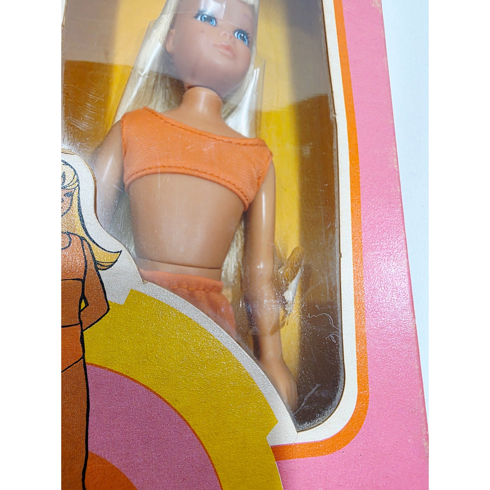 1974 Barbie Malibu Skipper doll — Close-up 1
