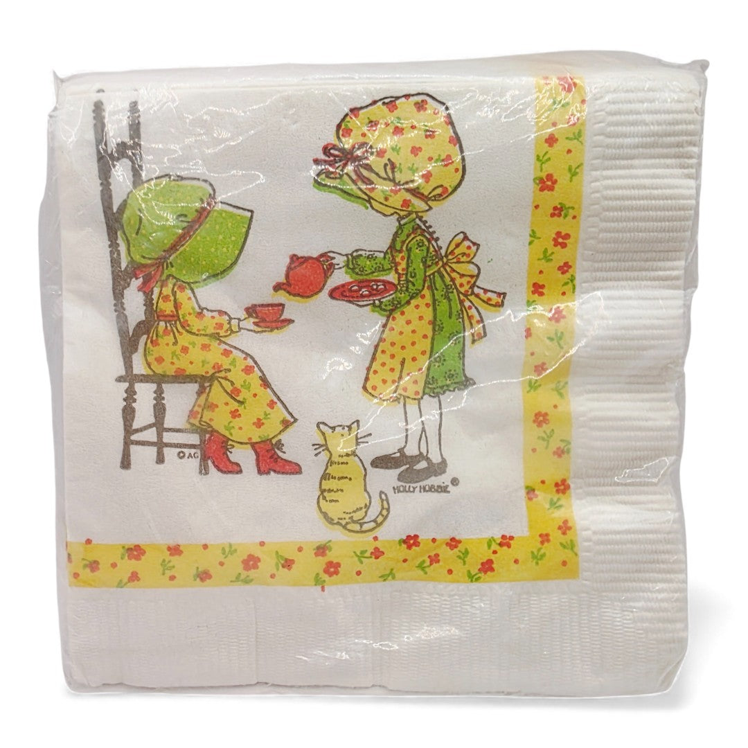 Vintage 1970s partyware. Party Napkins. 15 Pack. Front view.