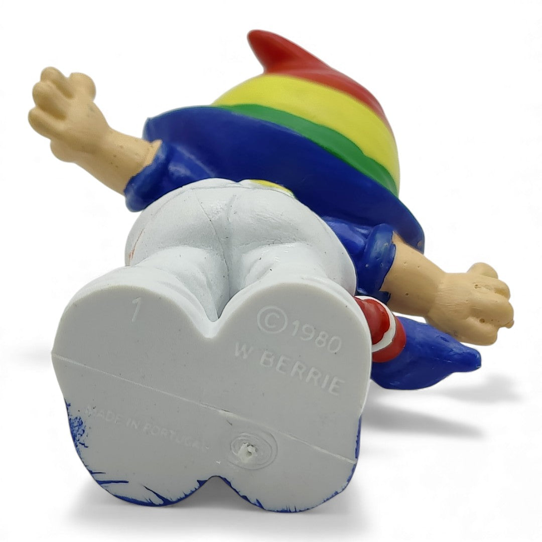 1980 Rainbow Kids Rainbow Kids Rainbow Kids Girl Open Arms mini pvc figure — Bottom view