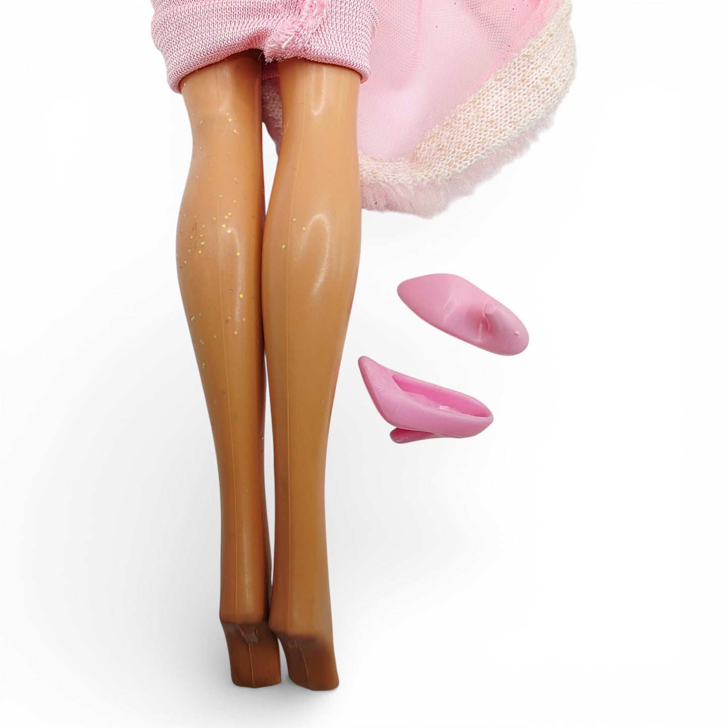 Vintage 1980s doll. Pink & Pretty. Iconic 80s Barbie!. Close up 1 view.