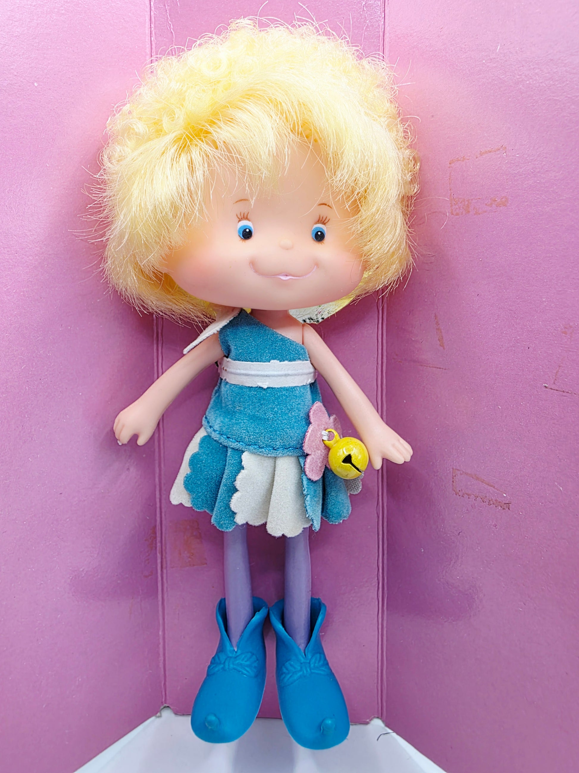 1982 Herself the Elf Herself the Elf & Friends Herself the Elf doll — Face close-up