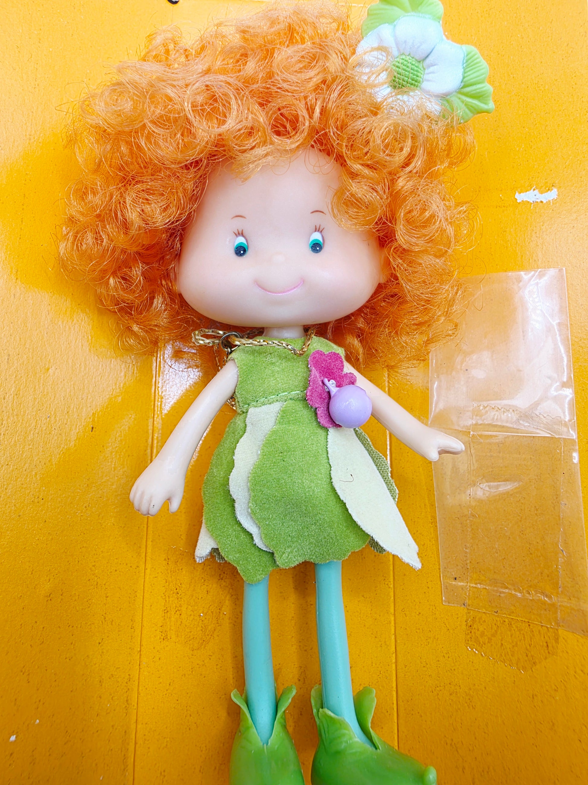 1982 Herself the Elf Herself the Elf & Friends Meadow Morn doll — Face close-up