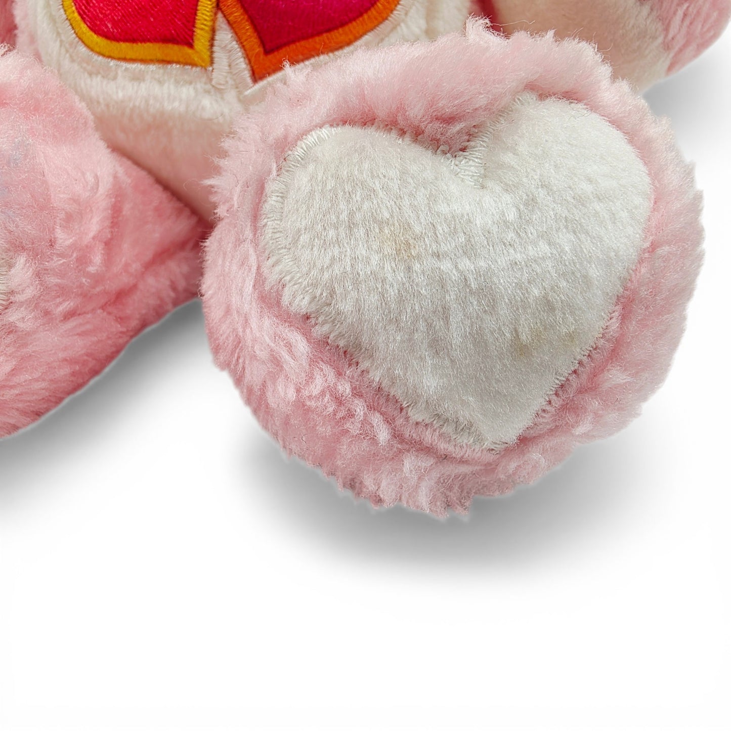 1983 Care Bears 33cm Love-a-Lot Bear plush — Close-up 2