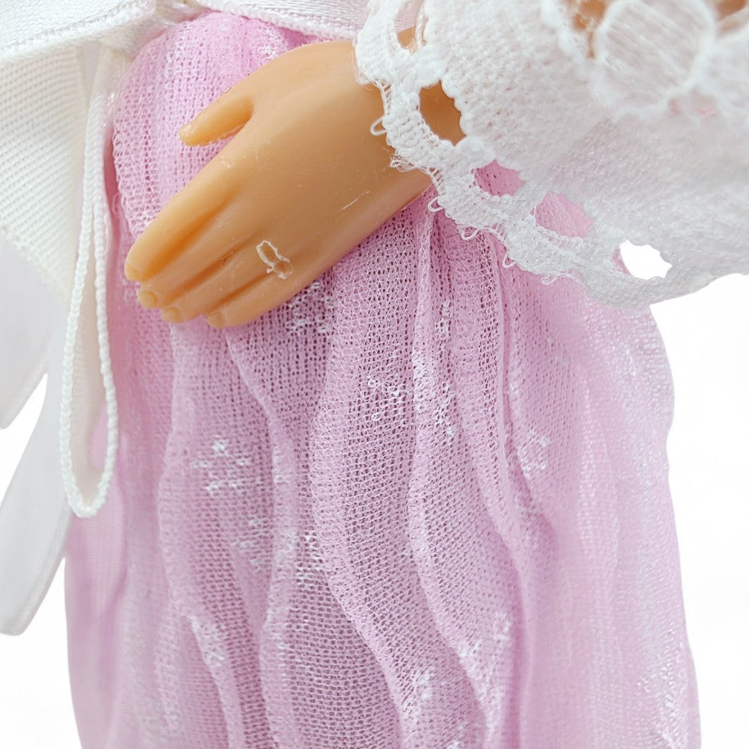 Vintage 1980s doll. Heart Family. Mom & Baby. Close up 8 view.