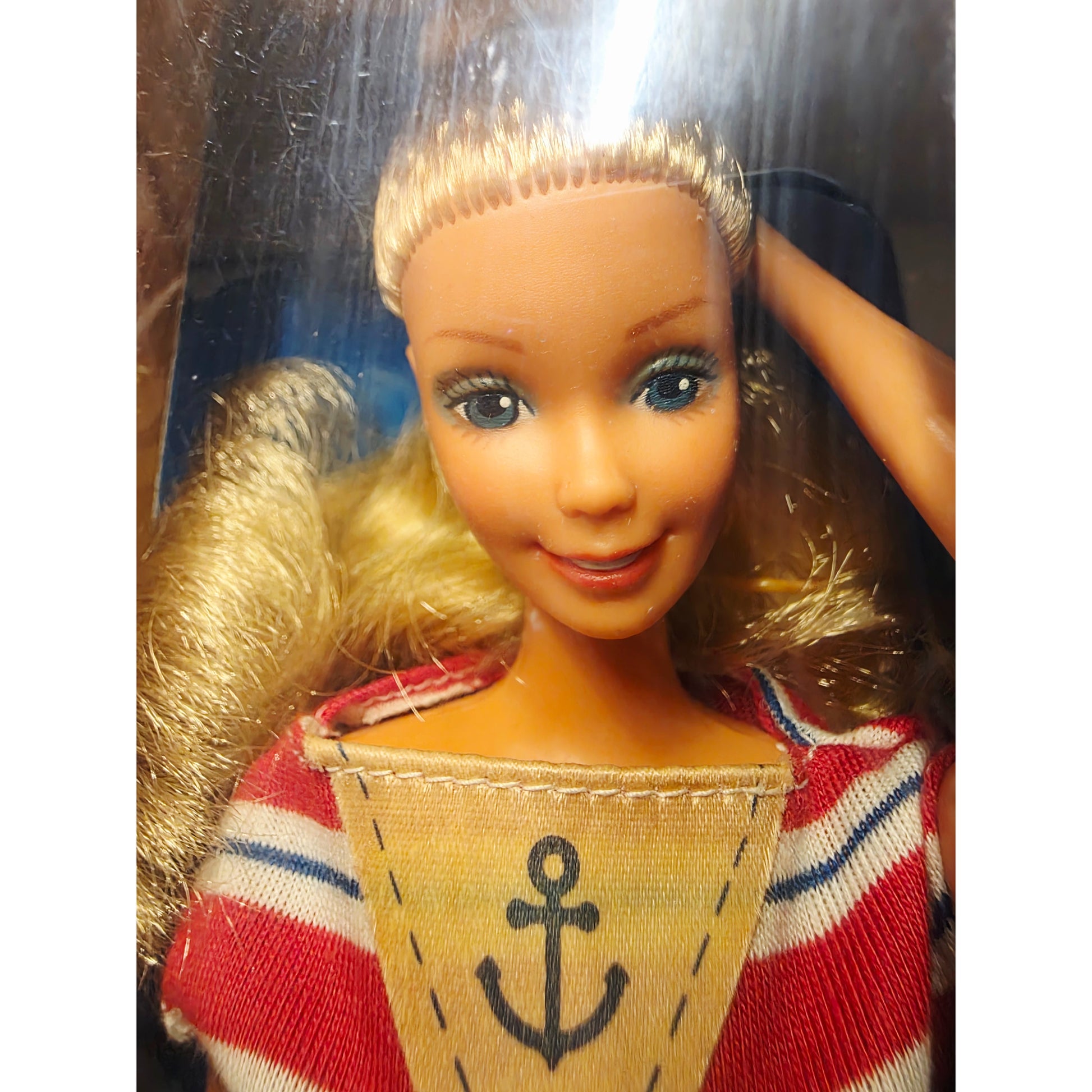 1984 Barbie Sea Lovin' Blonde doll — Face close-up