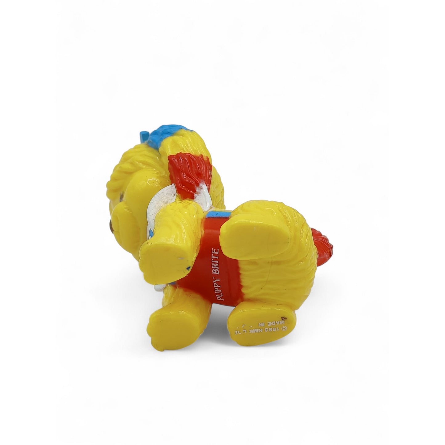 Vintage 1980s mini pvc figure. Mini PVC Figure. Puppy Brite. 6cm. Bottom view.