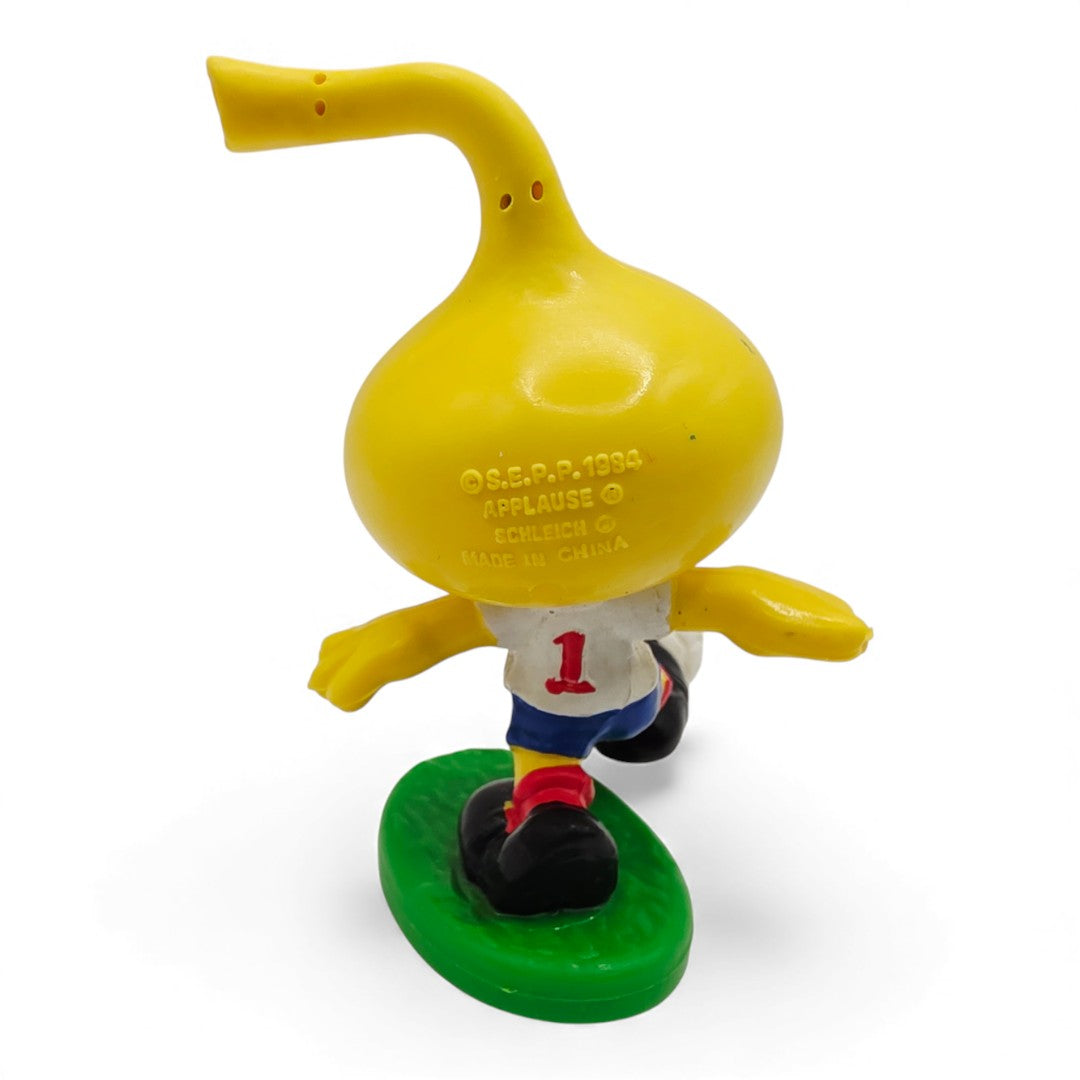 Vintage 1980s mini pvc figure. Football Player. All-Star. 8cm. Back view.