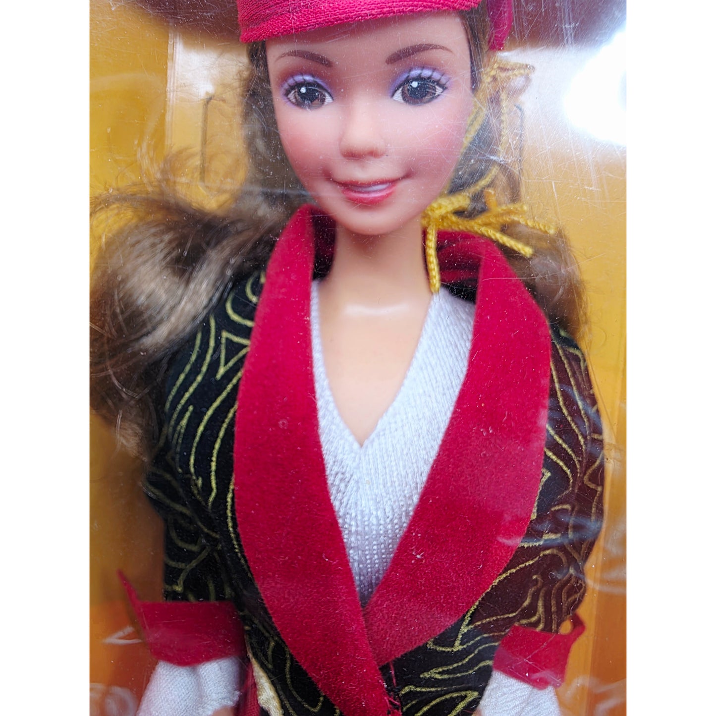 1985 Barbie Dolls of the World Greek doll — Face close-up