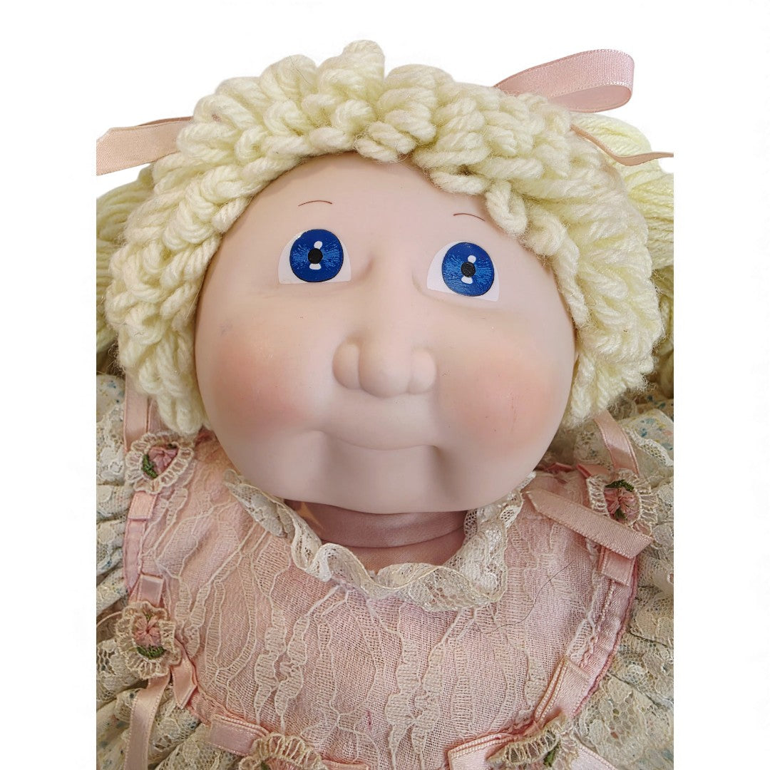 Vintage 1980s doll. Porcelain CPK. Pamela Diane. Limited Run 40cm. Face view.