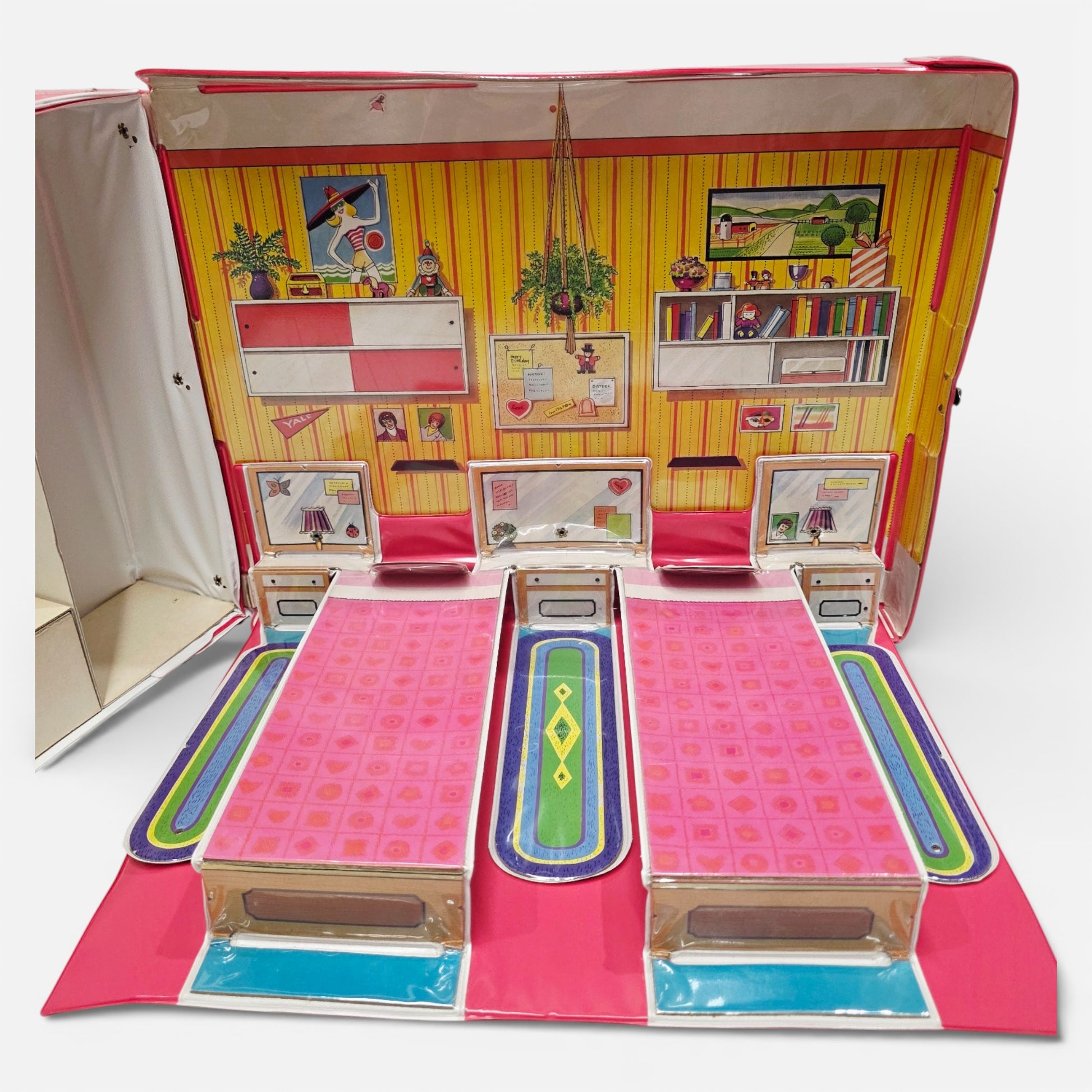 Vintage 1980s doll accessory. Fashion Doll Case. Tara Toy Corp. Massive Wardobe & Bedroom! 44 x 34cm. Close up 1 view.