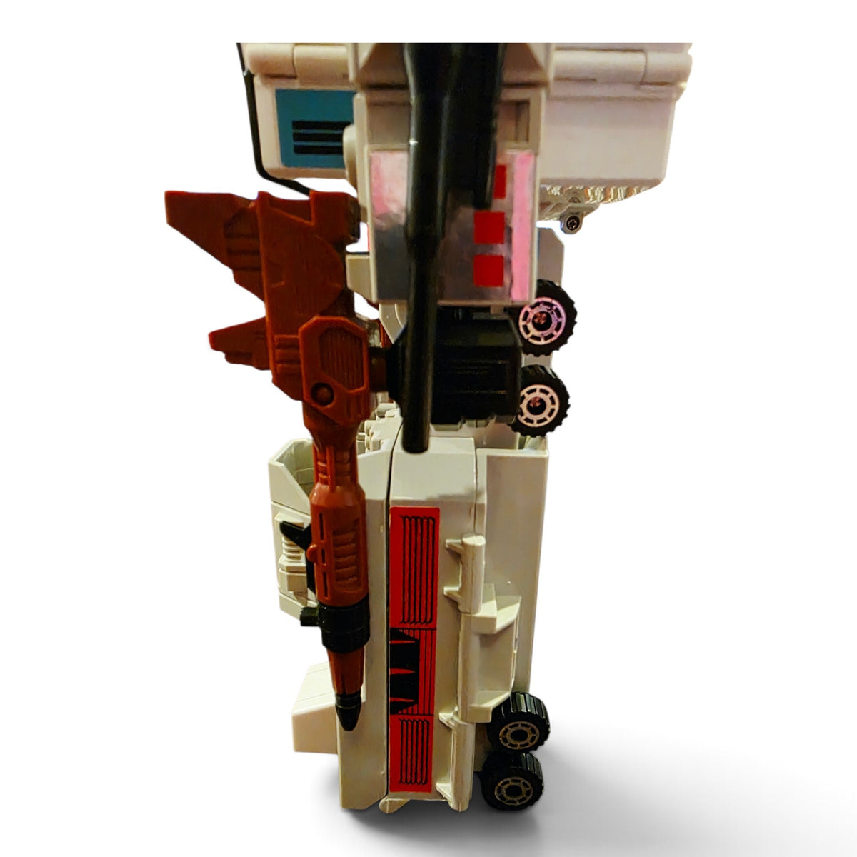 1986 Transformers Autobot City / Battle Station Metroplex Close-up 6 view