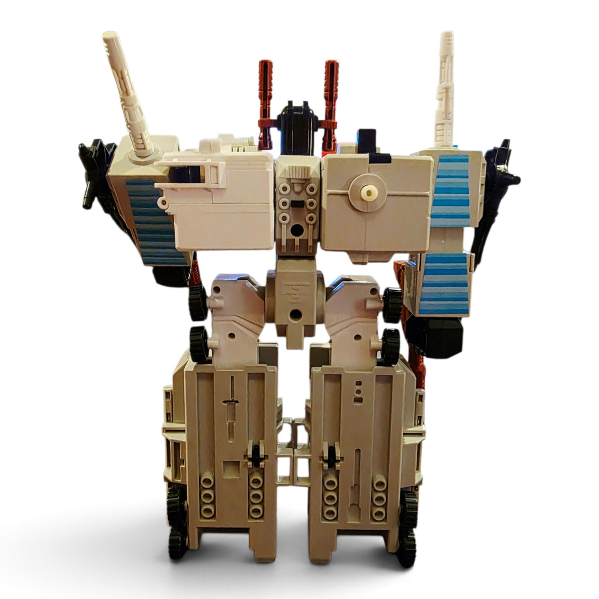 1986 Transformers Autobot City / Battle Station Metroplex Close-up 9 view