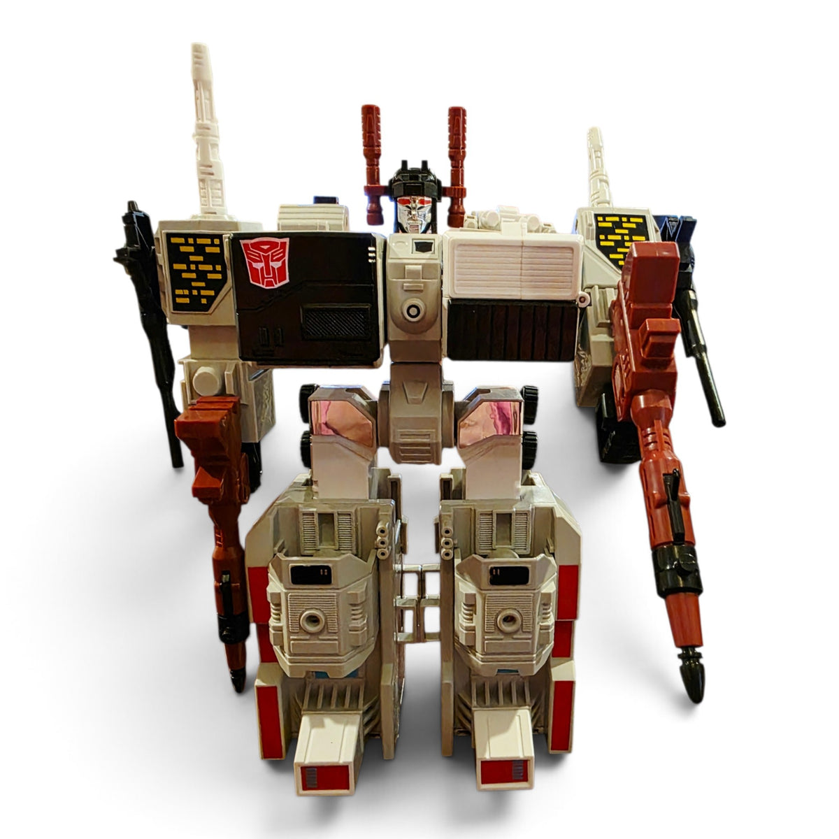 1986 Transformers Autobot City / Battle Station Metroplex Close-up 13 view