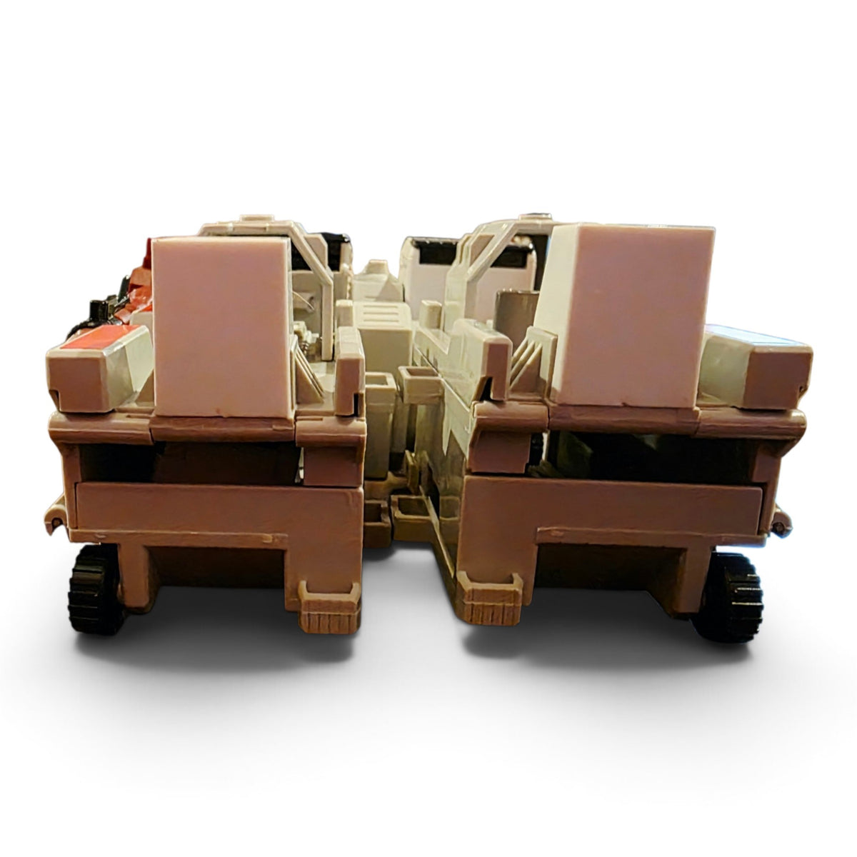 1986 Transformers Autobot City / Battle Station Metroplex Bottom view