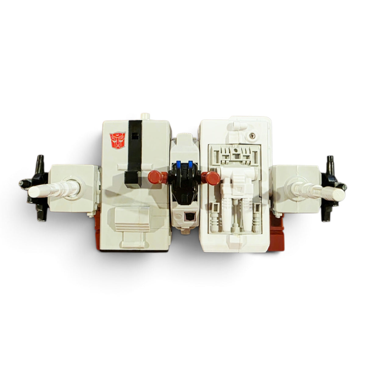 1986 Transformers Autobot City / Battle Station Metroplex Close-up 1 view