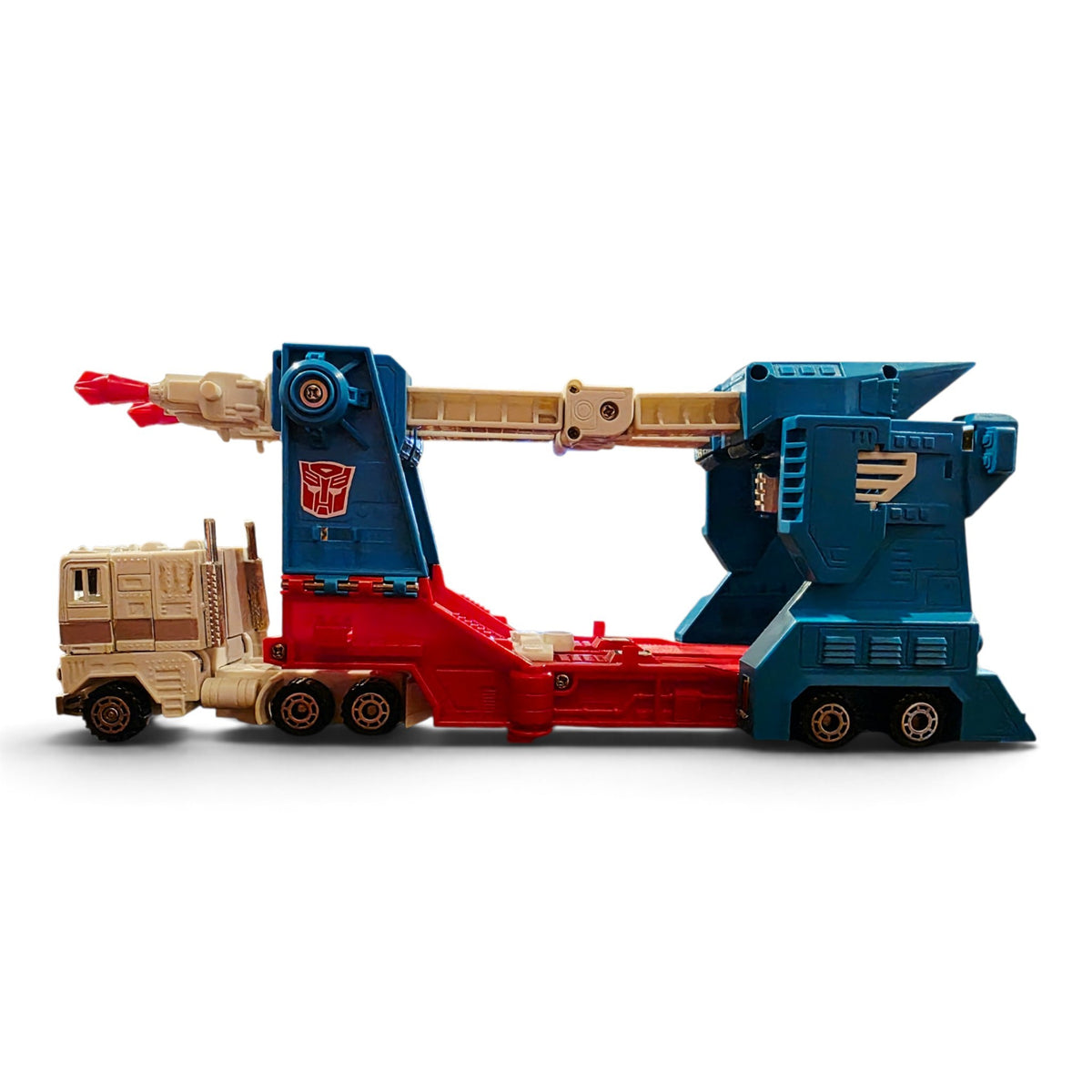 1986 Transformers City Commander Ultra Magnus Left view