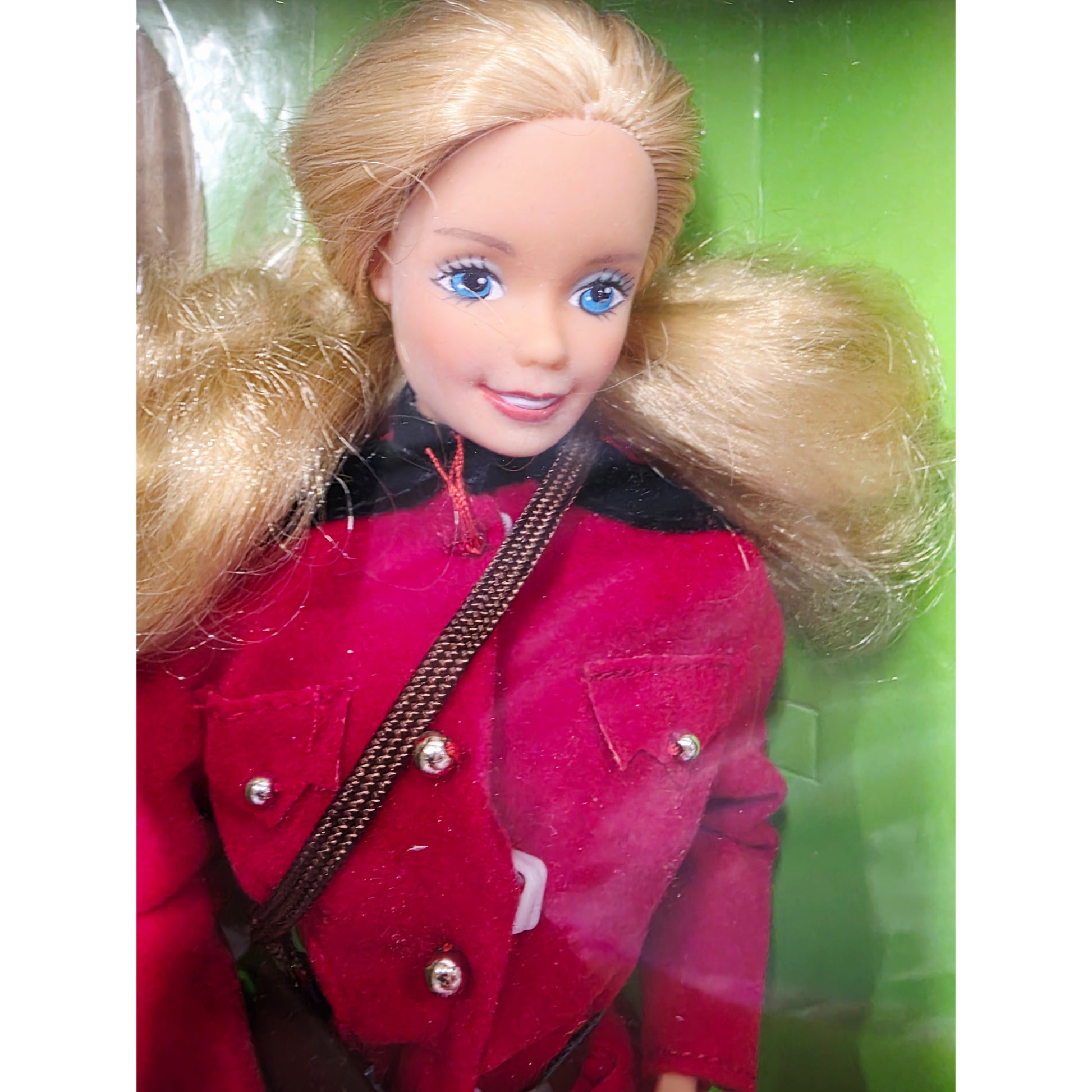 1987 Barbie Dolls of the World Canadian Barbie doll — Face close-up