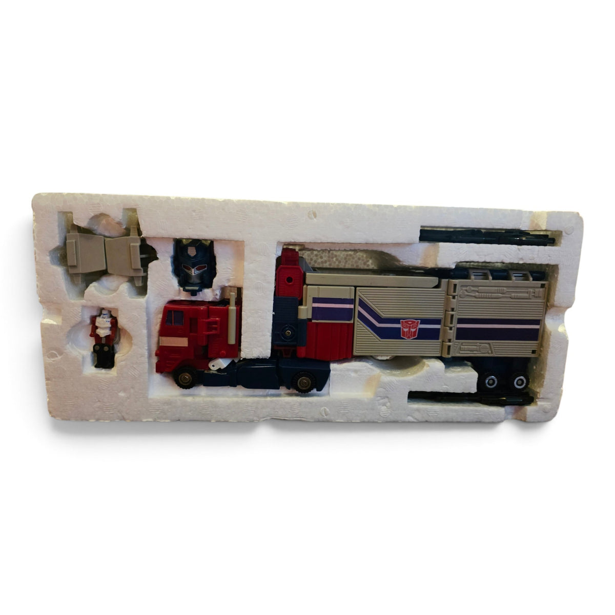 1988 Transformers Power Master Optimus Prime Face view