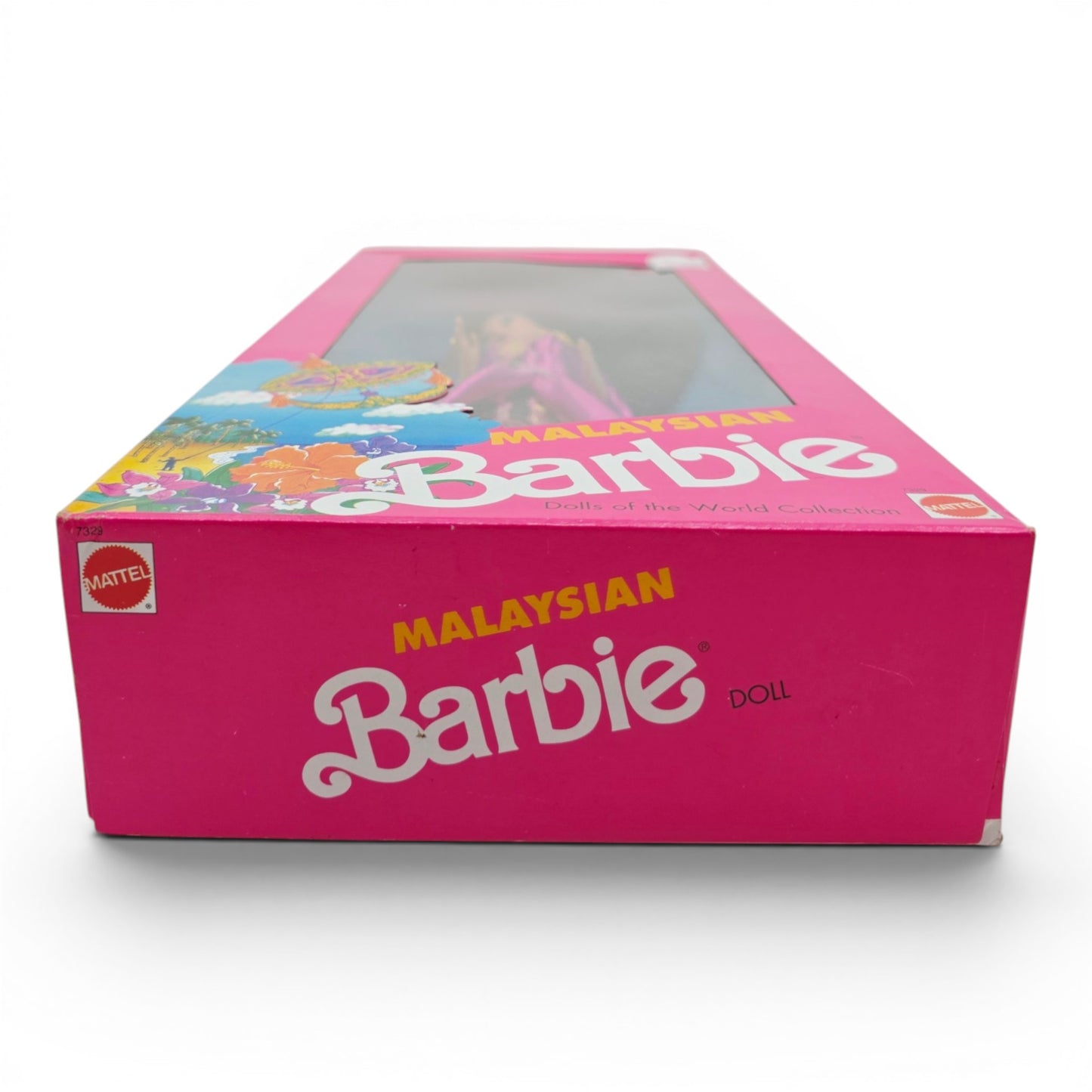 1990 Barbie Dolls of the World Malaysian doll — Bottom view