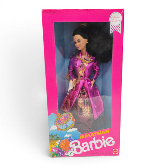 1990 Barbie Dolls of the World Malaysian doll — Front view