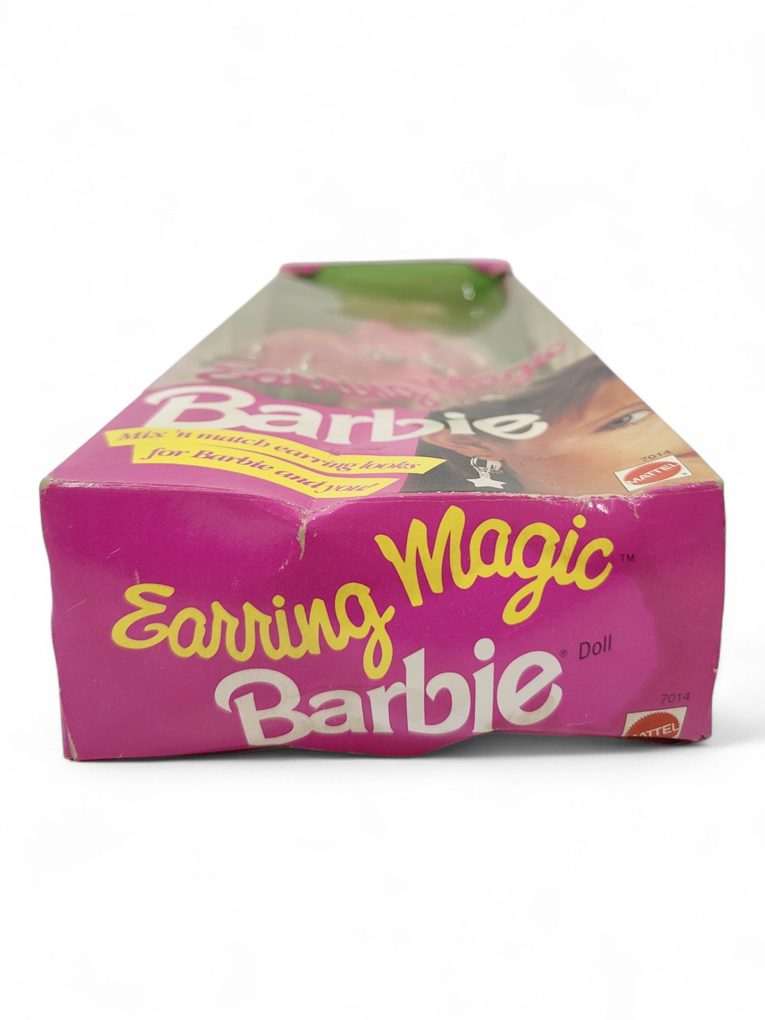 1992 Barbie Earring Magic doll — Bottom view