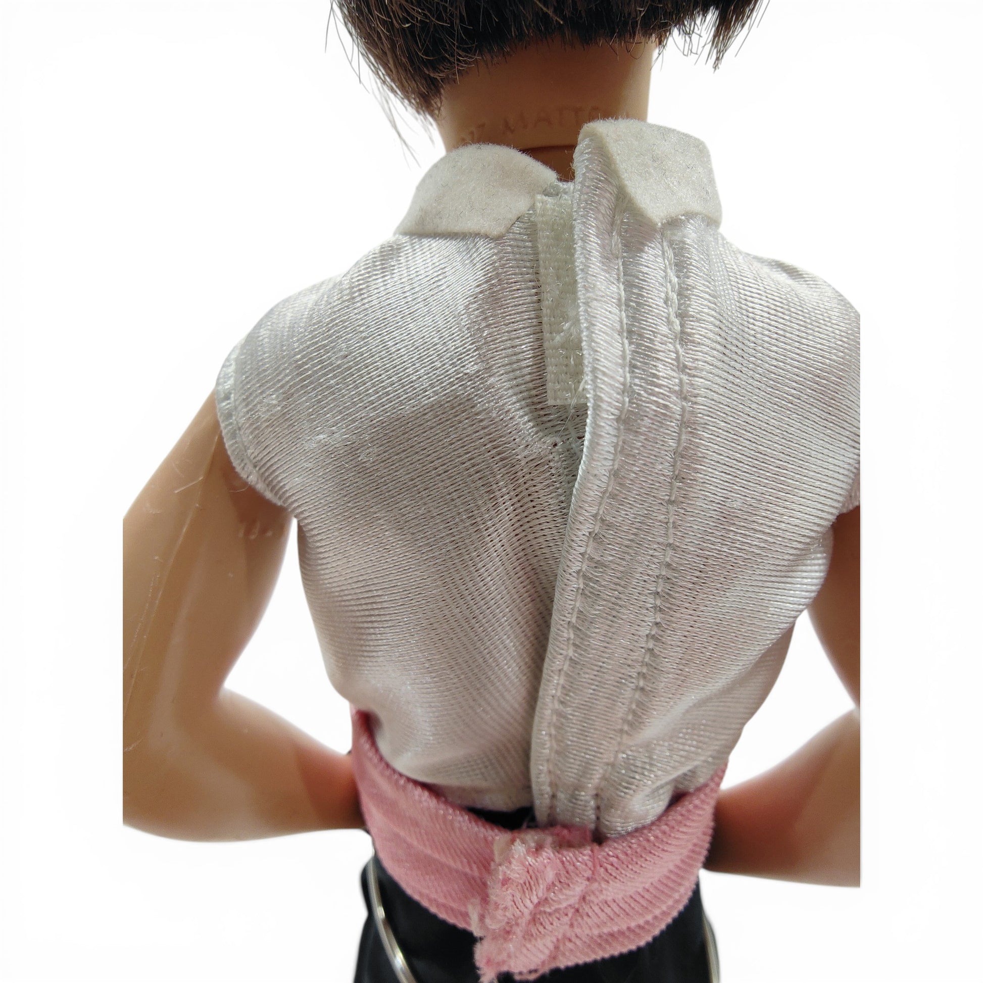 1992 Barbie Great Date doll fashion — Close-up 2