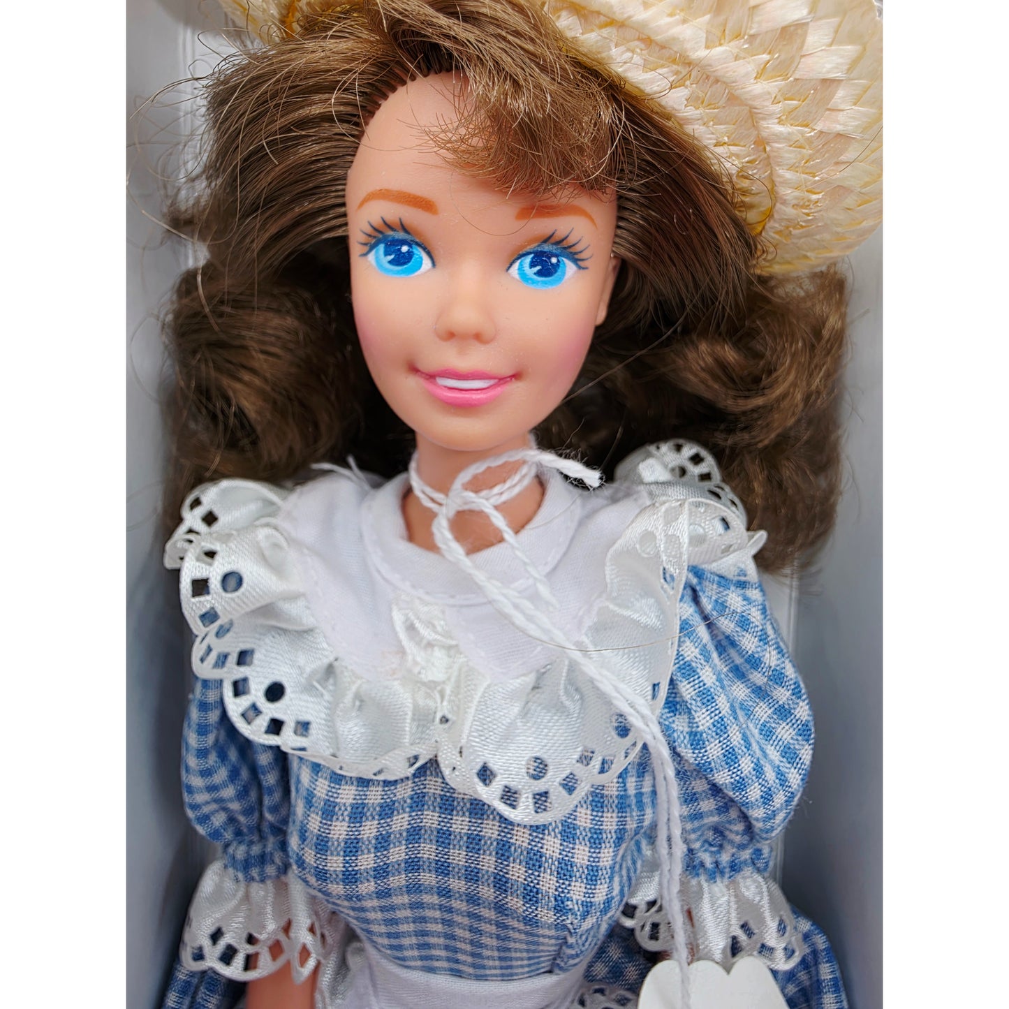 1992 Barbie Little Debbie Series 1 Little Debbie doll — Face close-up