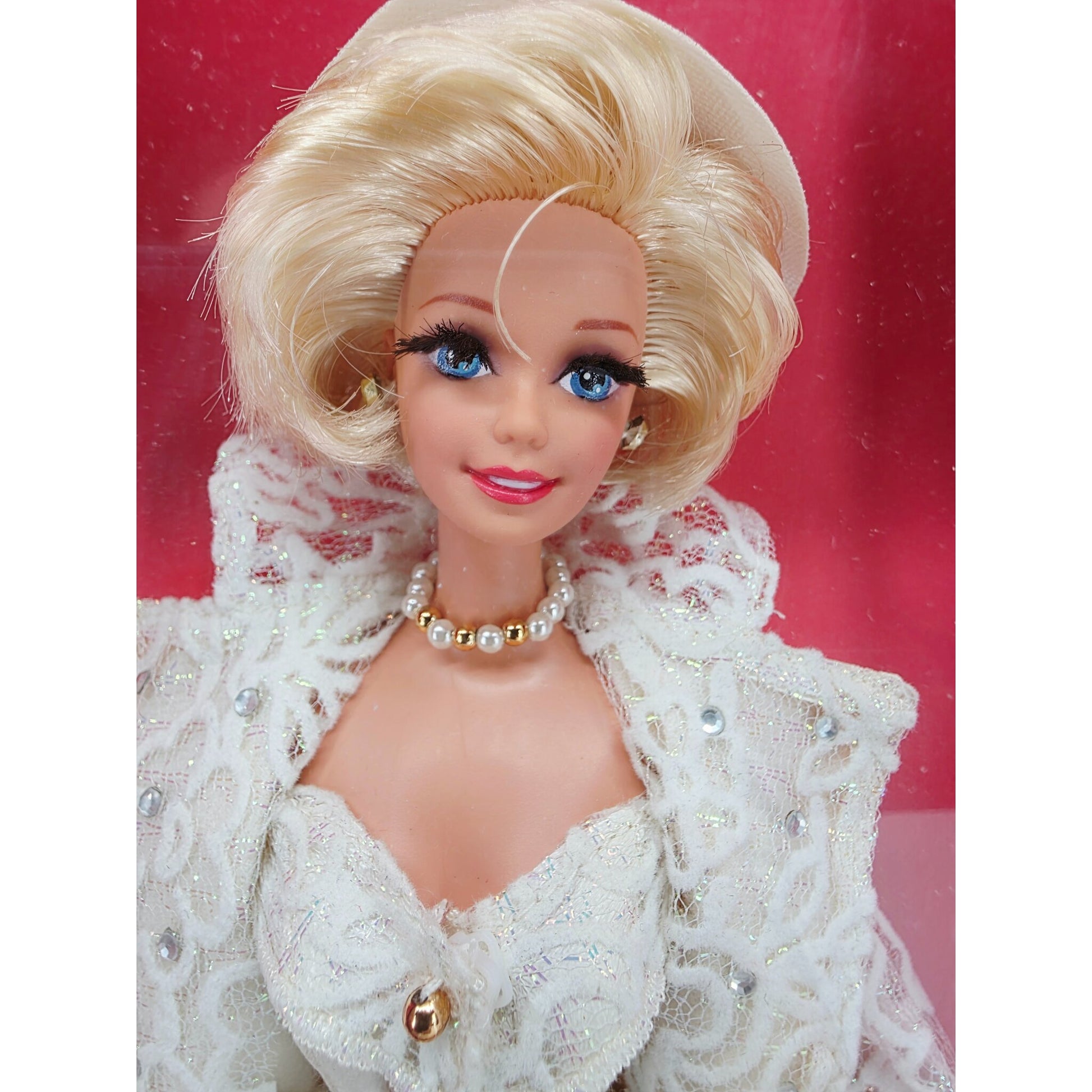 1993 Barbie Classique Collection Uptown Chic doll — Face close-up