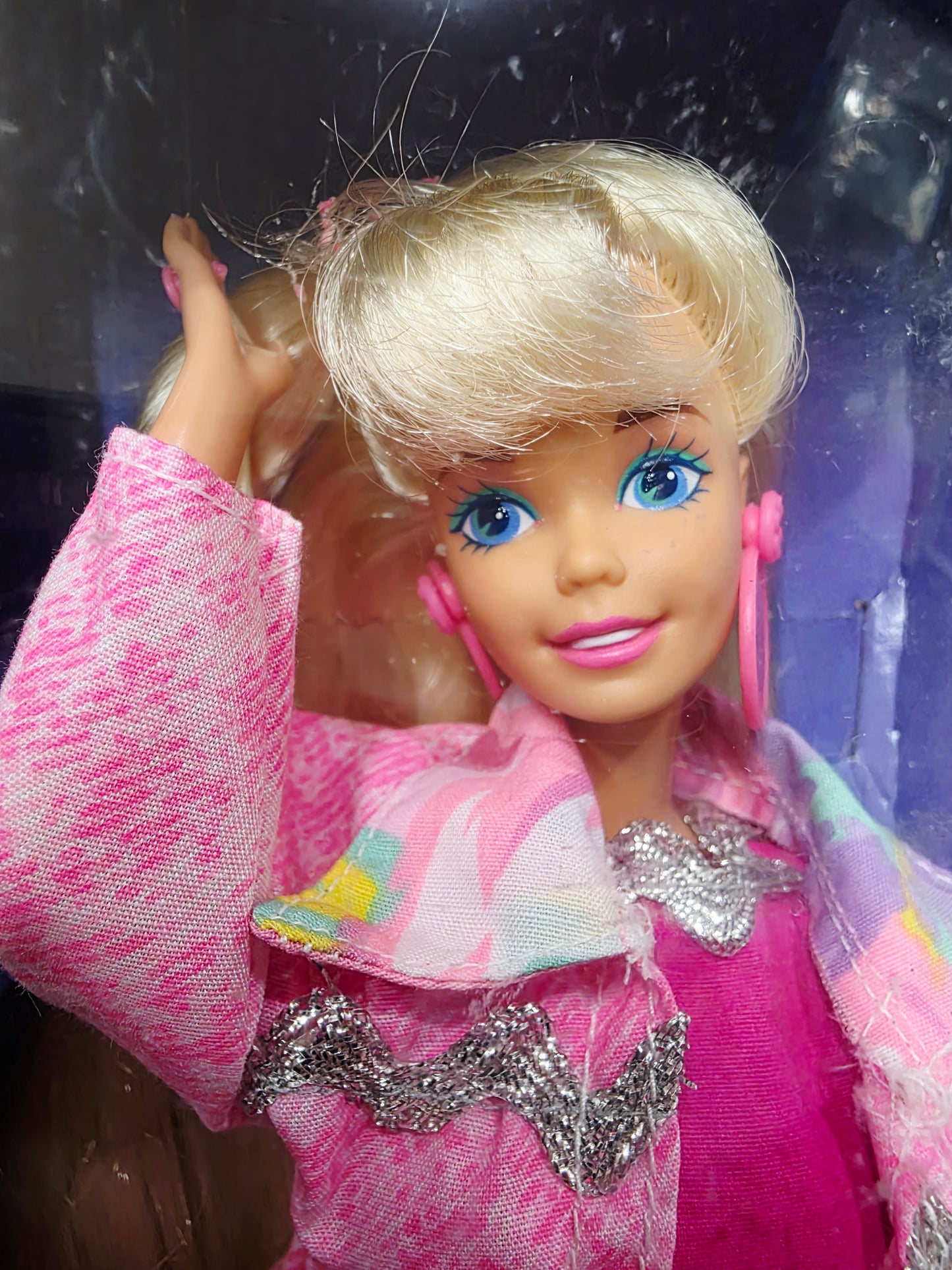 1993 Barbie Paint 'N Dazzle doll — Face close-up