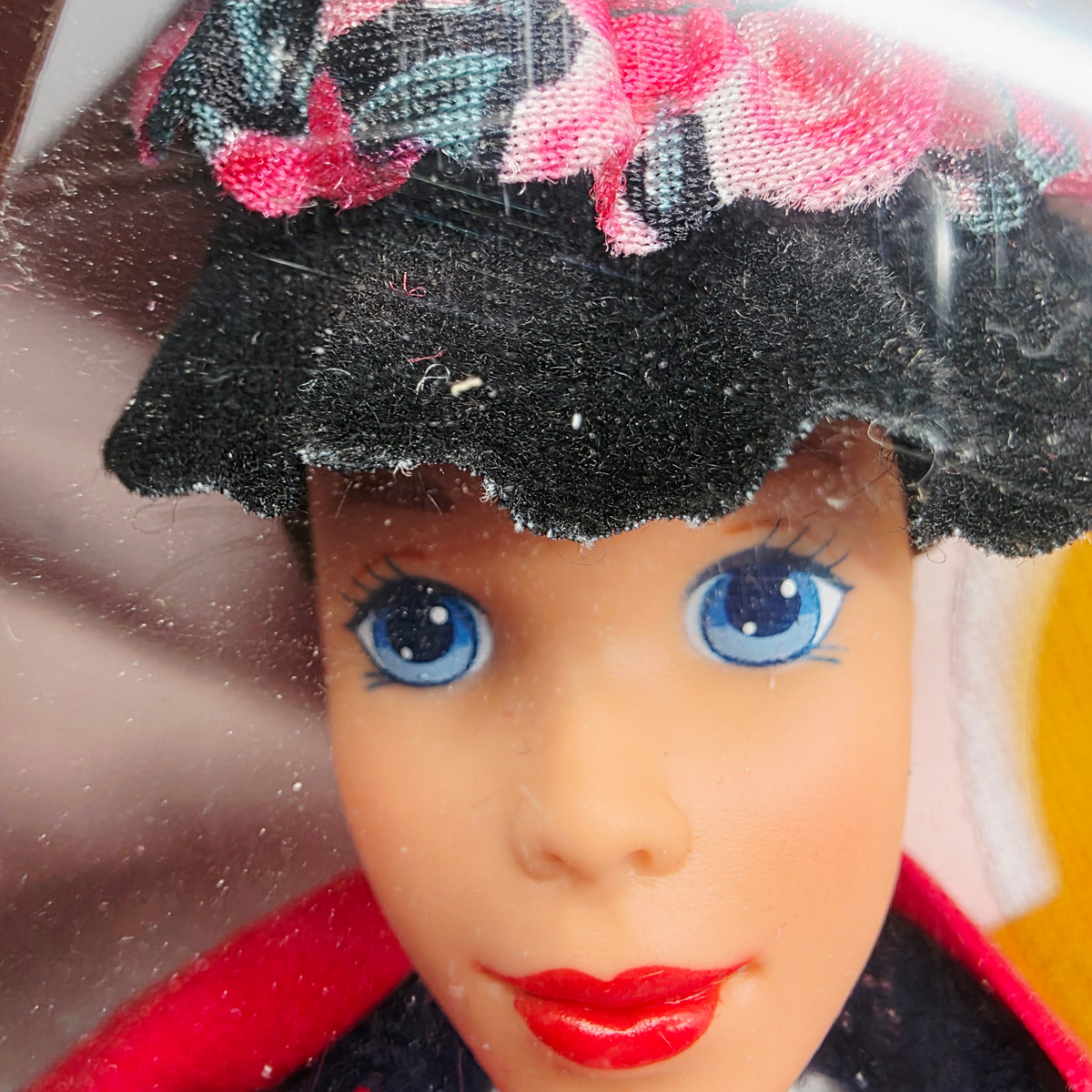 1993 Disney Disney Exclusive Mary Poppins Face view