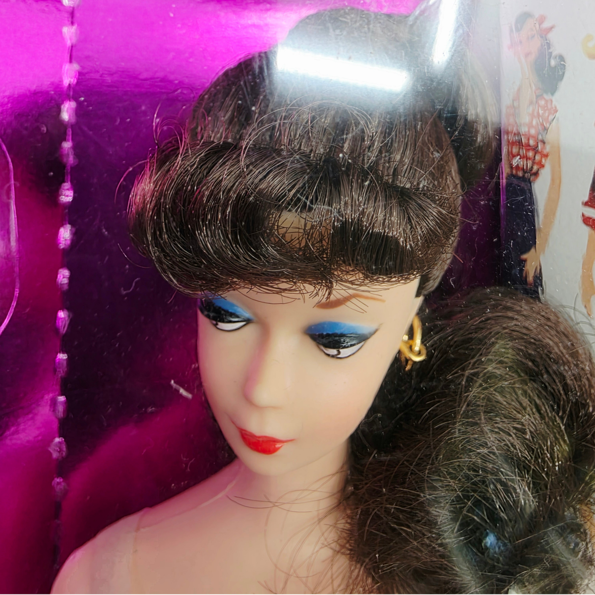 1994 Barbie 35th Anniversary Reproduction Brunette Face view