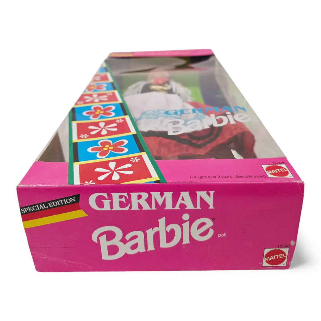 Vintage 1990s doll. Dolls of the World. German Barbie. Bottom view.