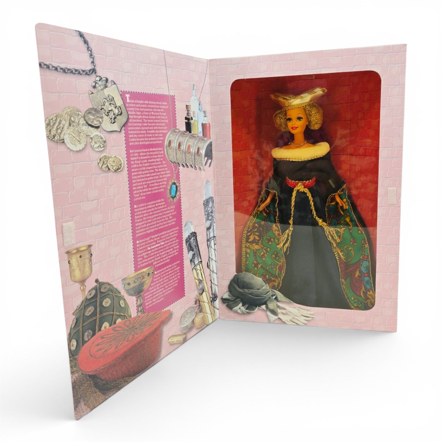 1994 Barbie Great Eras Collection Medieval Lady doll — Close-up 2