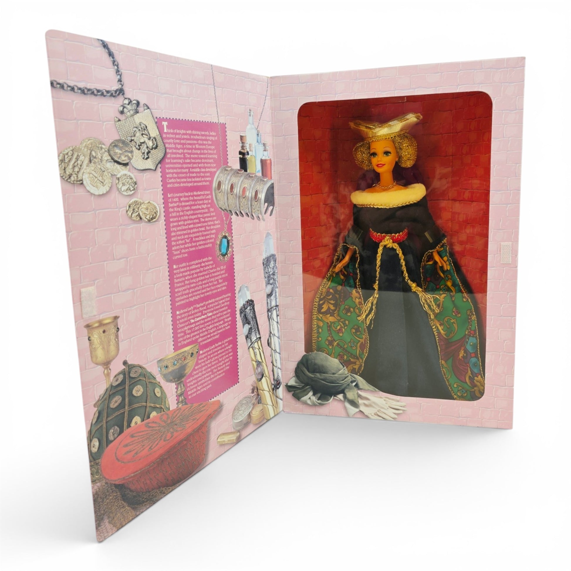 1994 Barbie Great Eras Collection Medieval Lady doll — Close-up 2