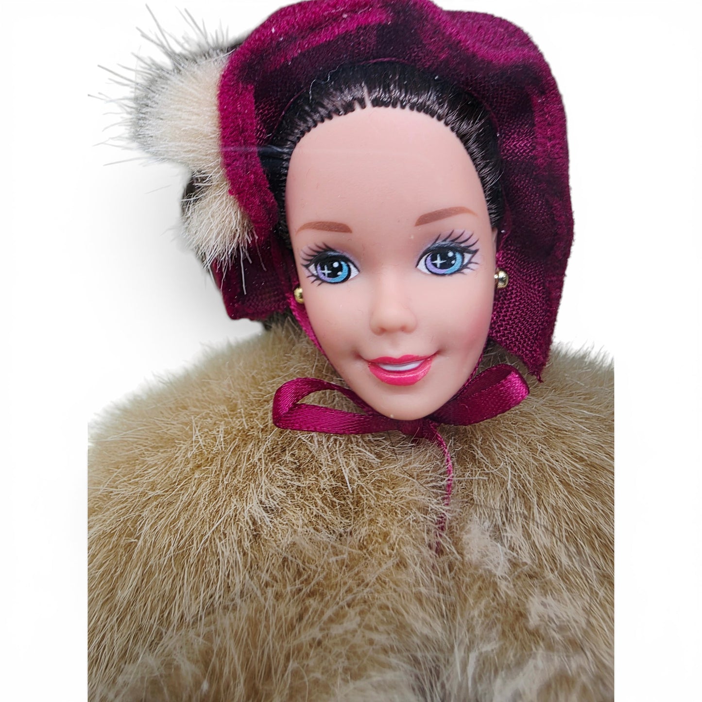 1994 Barbie Hallmark Special Edition Victorian Elegance doll — Face close-up