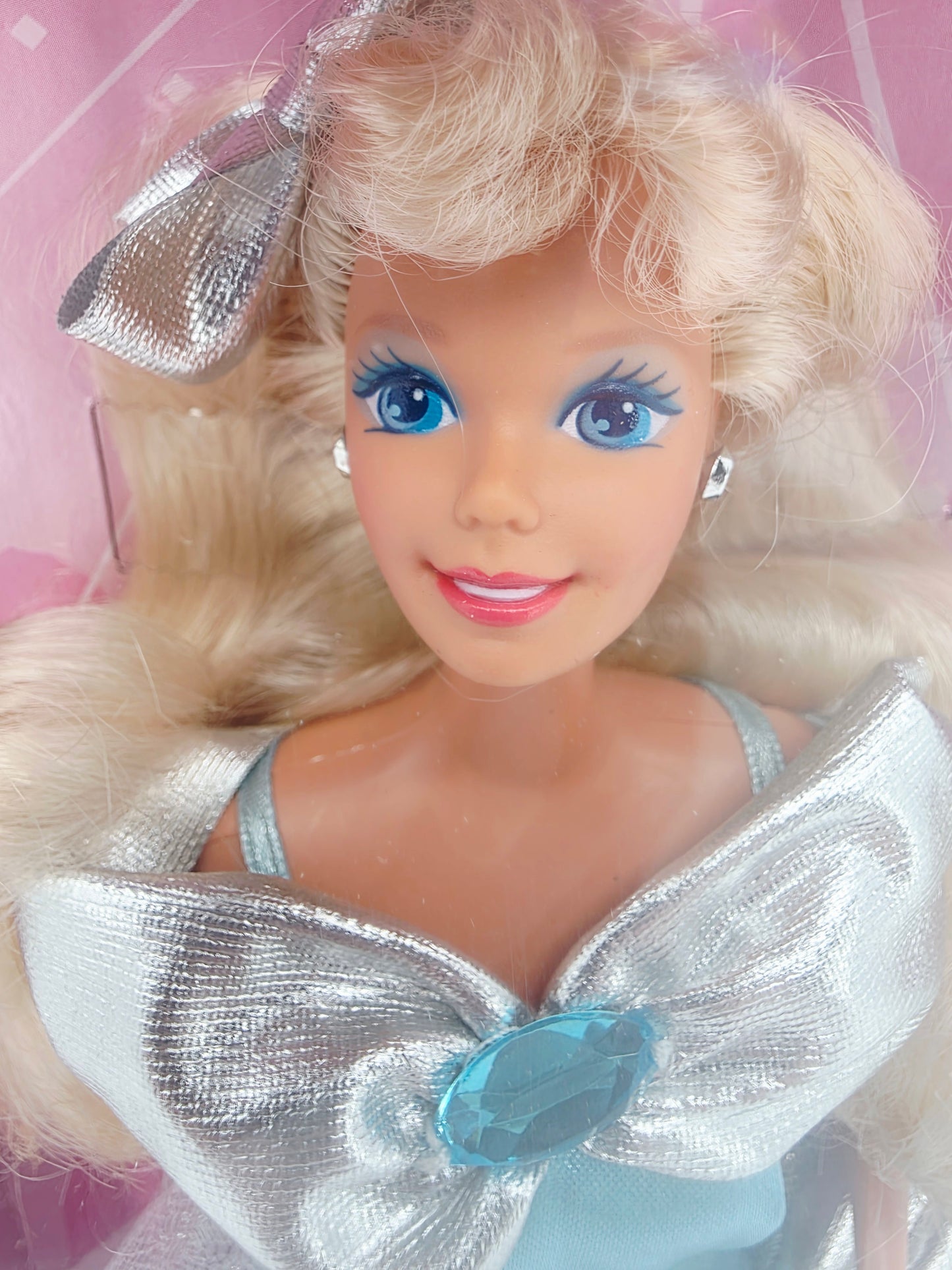 1994 Barbie Silver Sweetheart Sears Exclusive doll — Face close-up