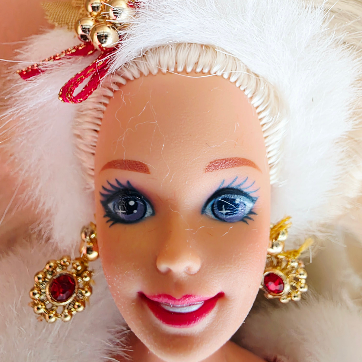 1994 Barbie Winter Princess Collection Peppermint Princess Face view