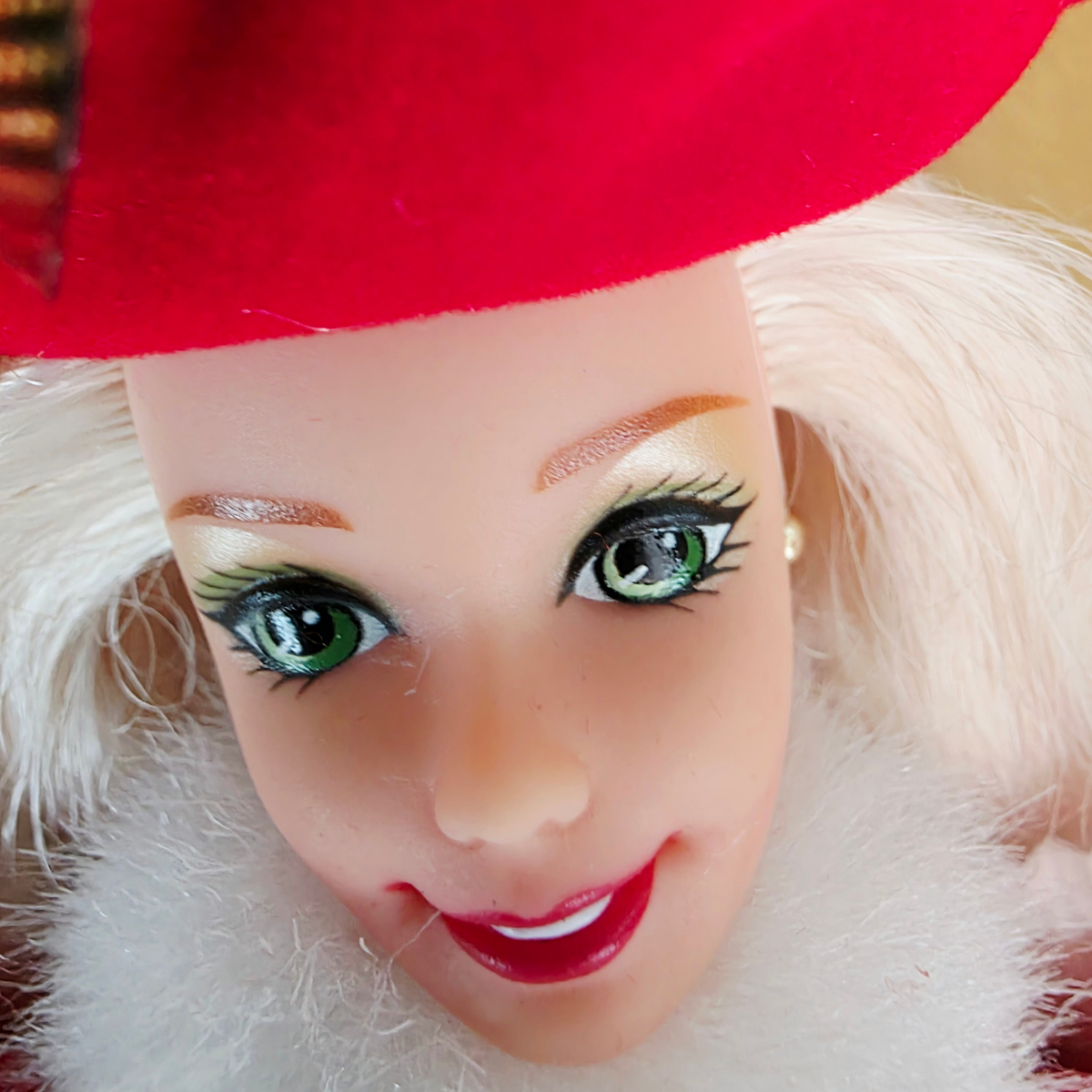 1995 Barbie Winter Princess Collection Jewel Princess Face view