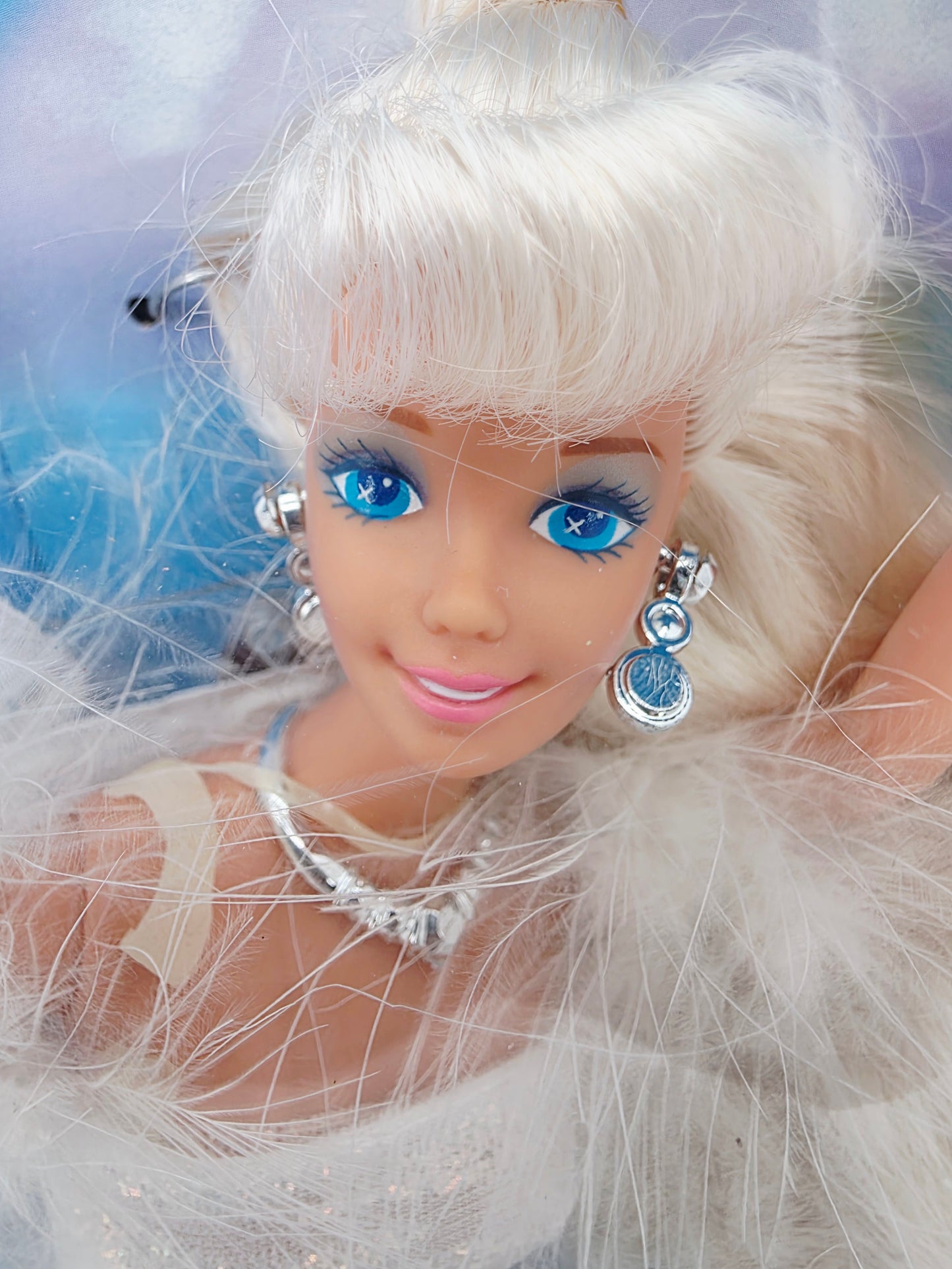 1996 Barbie Angel Princess Barbie doll — Face close-up
