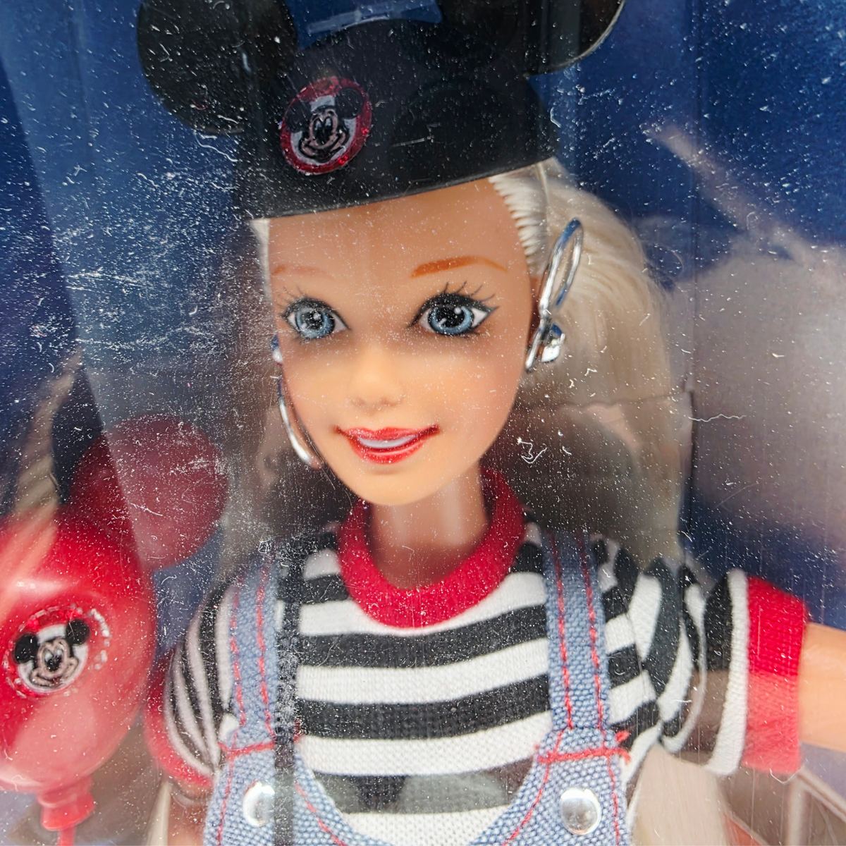 1996 Barbie Disney Fun 4th Edition Disney Fun Face view
