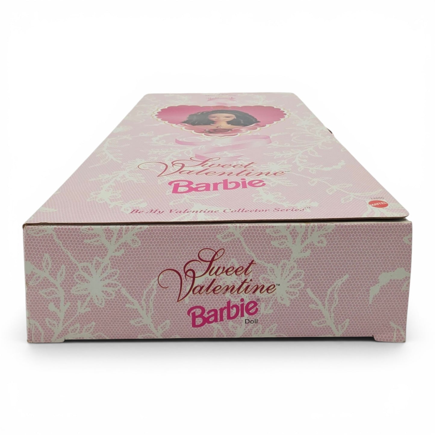 1996 Barbie Hallmark Be My Valentine Sweet Valentine doll — Bottom view