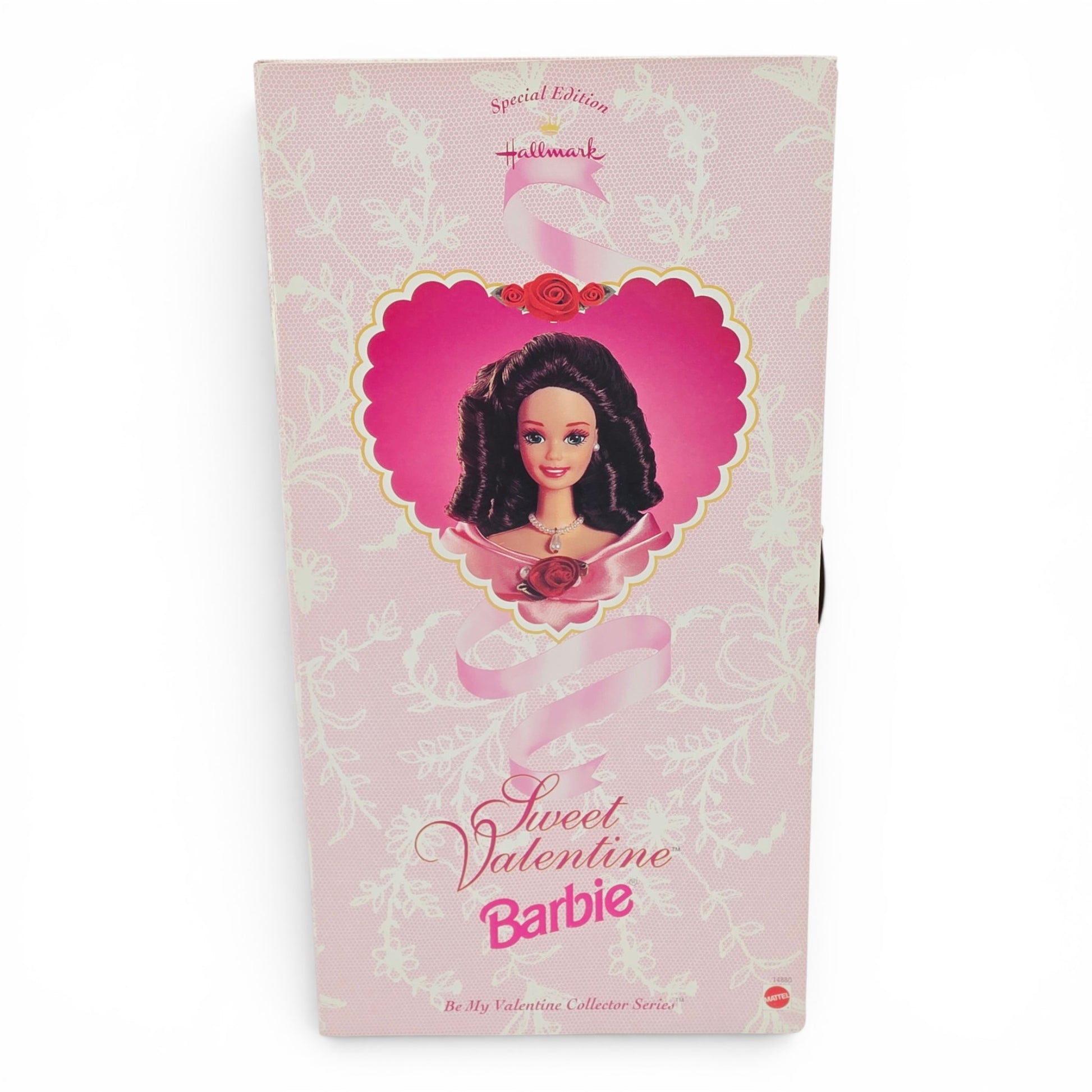 1996 Barbie Hallmark Be My Valentine Sweet Valentine doll — Close-up 1