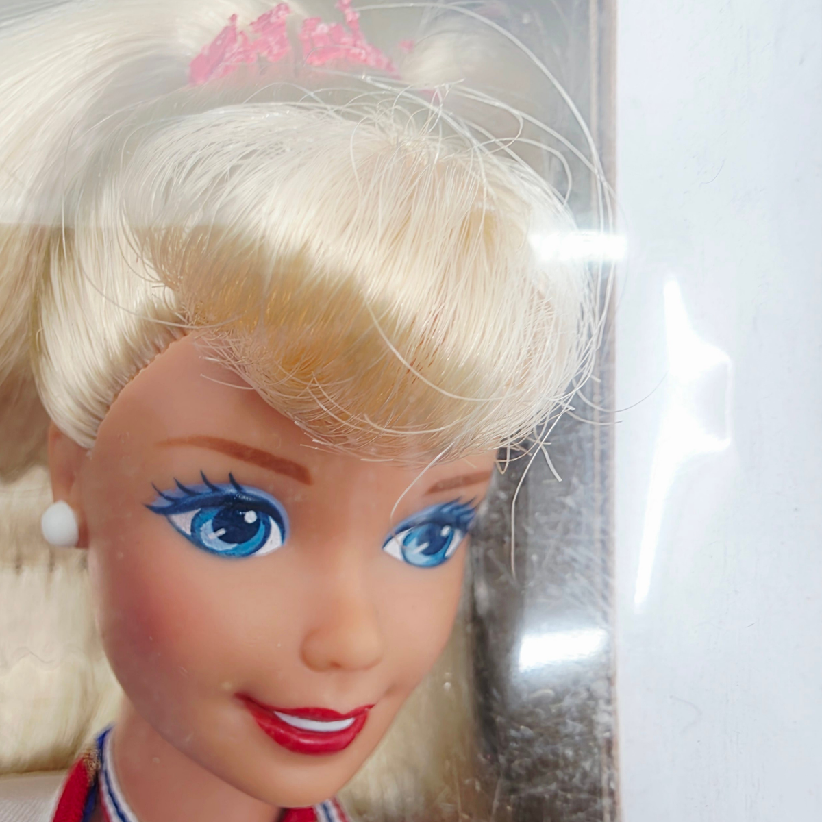 1996 Barbie Olympic Games Collection Olympic Gymnast Face view