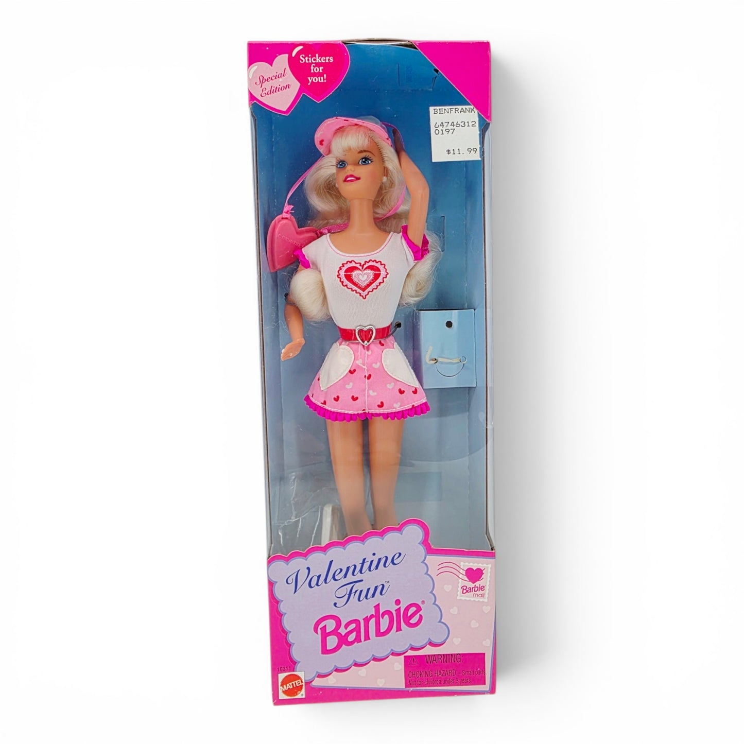 1996 Barbie Valentine Fun Barbie doll — Front view