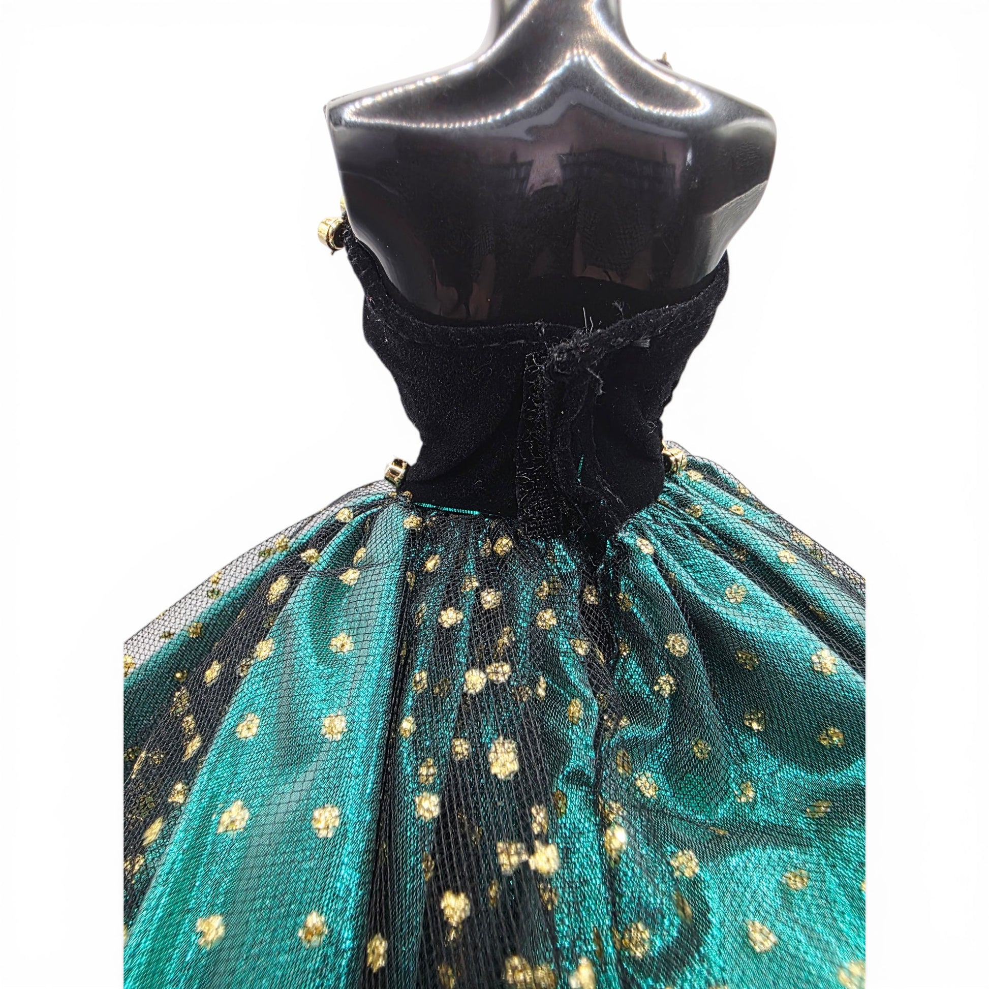 1996 Brass Key Designer Gown Collection Emerald Velvet & Fur Gown doll fashion — Close-up 7