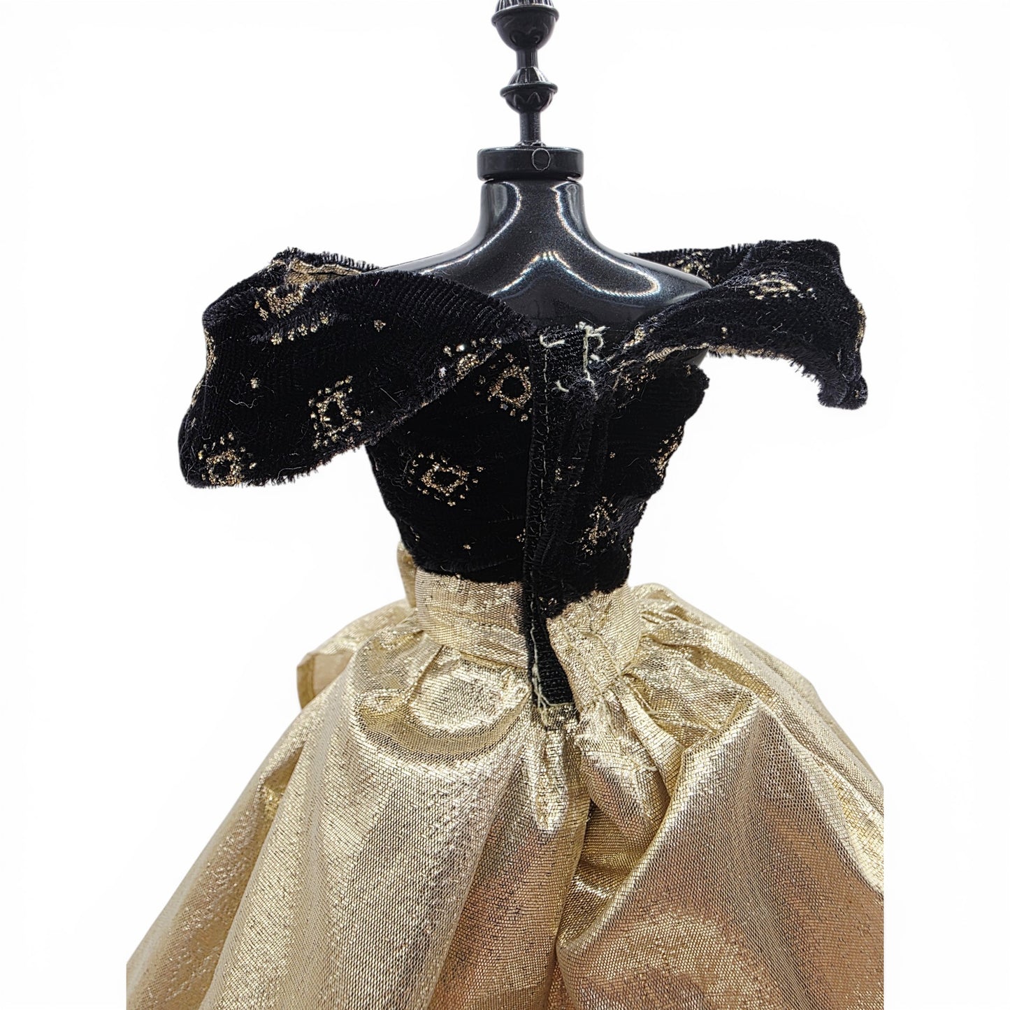 1996 Brass Key Designer Gown Collection Gold Lame & Black Velvet Gown doll fashion — Close-up 4