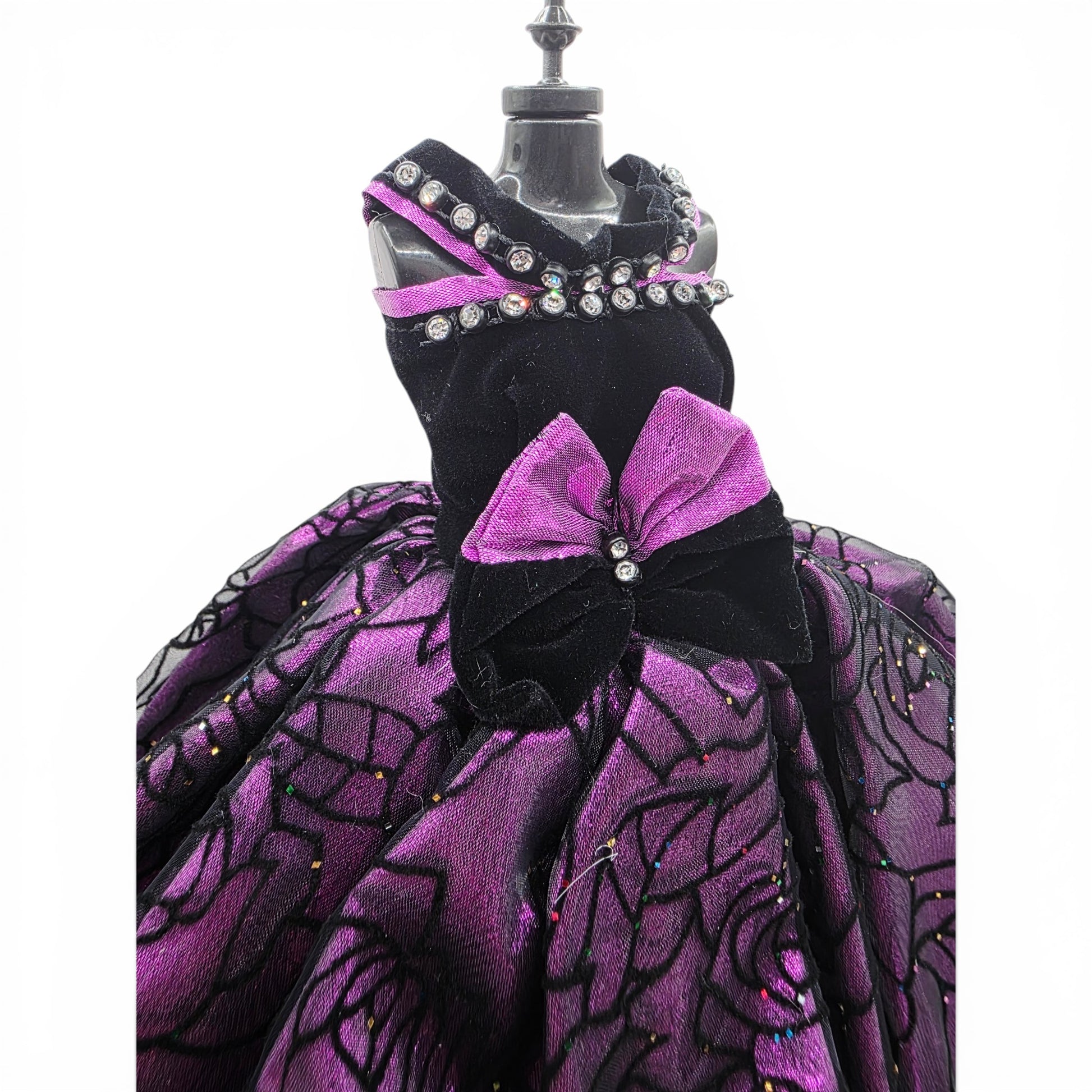 1996 Brass Key Designer Gown Collection Metallic Purple Velvet & White Fur Gown doll fashion — Close-up 1