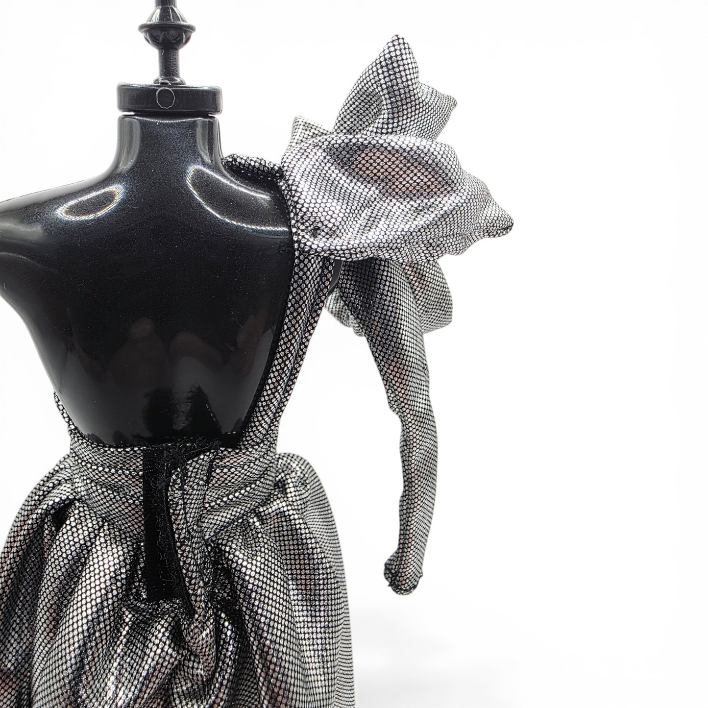 1996 Brass Key Designer Gown Collection Silver Sculptural Gown doll fashion — Close-up 2
