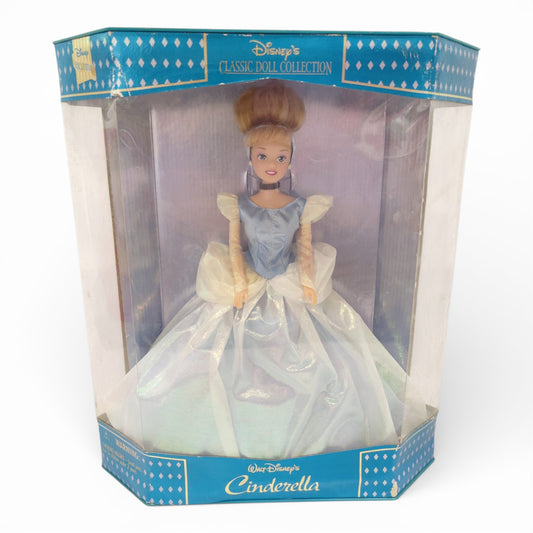 1996 Cinderella Disney Store - Classic Doll Collection Cinderella doll — Front view